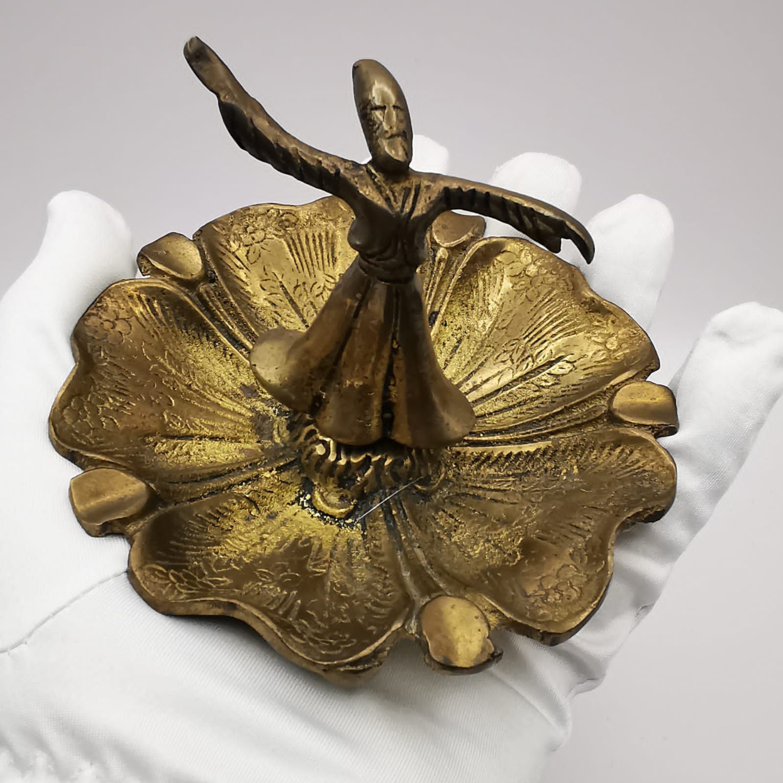 Vintage Vintage used Ashtray "Dervish Dance" Handmade, Bronze 405g Size ONE SIZE - 3 Thumbnail