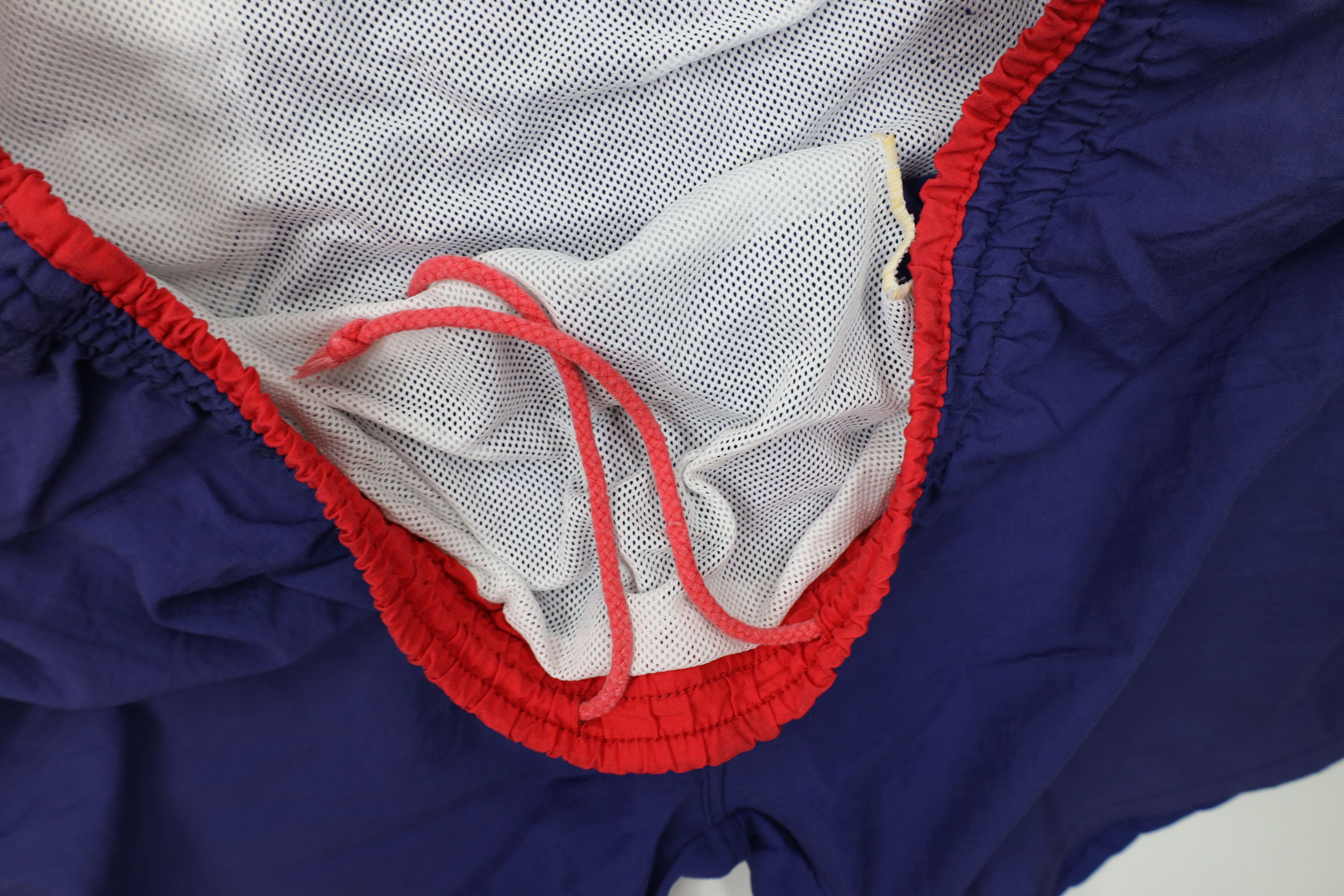 Vintage Vintage 90s Streetwear Faded Above Knee Lined Shorts Trunks Size US 34 / EU 50 - 8 Thumbnail
