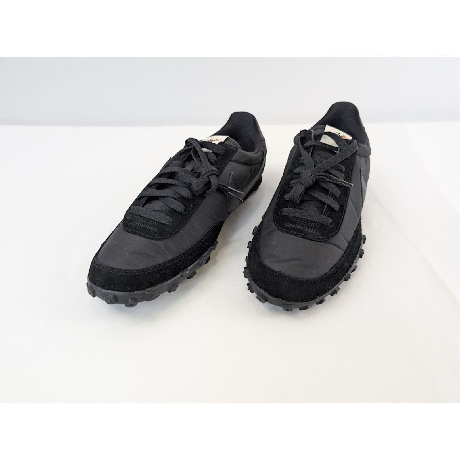 CDG by Comme des Garcons × Nike o1rshd1 Waffle Racer Low Top Sneaker in Black / White 8 Size US 8 / EU 41 - 8 Thumbnail