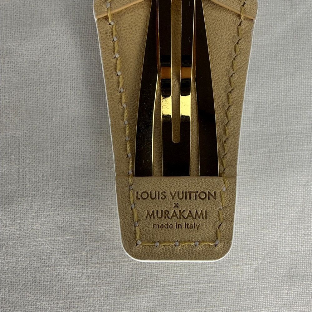 Louis Vuitton x Takashi Murakami LV Multicolor Backstage Ha display picture 1