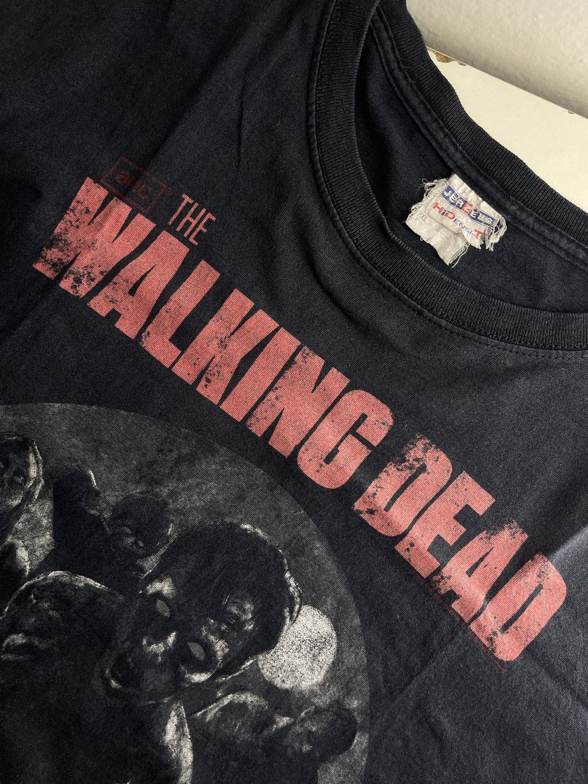Jerzees 𝐓𝐡𝐞 𝐰𝐚𝐥𝐤𝐢𝐧𝐠 𝐃𝐞𝐚𝐝 Size US XL / EU 56 / 4 - 3 Thumbnail
