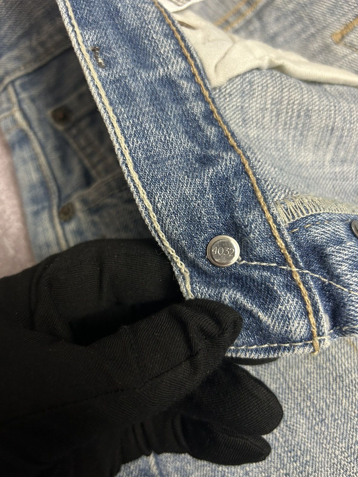 Levi's × Levi's Vintage Clothing × Vintage y2k Levis 501 Red Tab Jeans Vintage sz 32x32 90s RARE Size US 32 / EU 48 - 8 Thumbnail