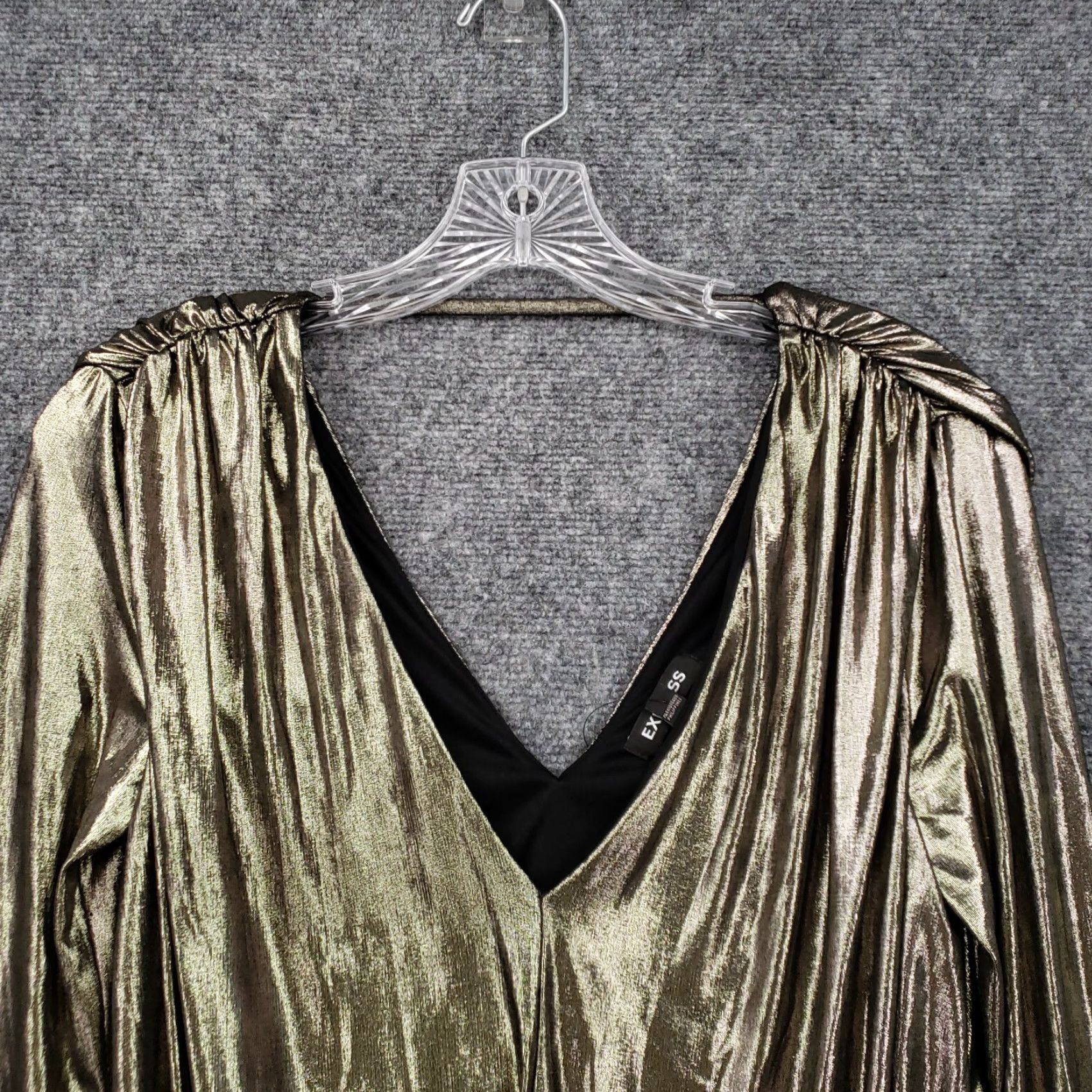 Express Express Bodysuit Womens S Gold Metallic V Neck Long Sleeve Thong Sexy One Piece Top Hat? Size S / US 4 / IT 40 - 3 Thumbnail