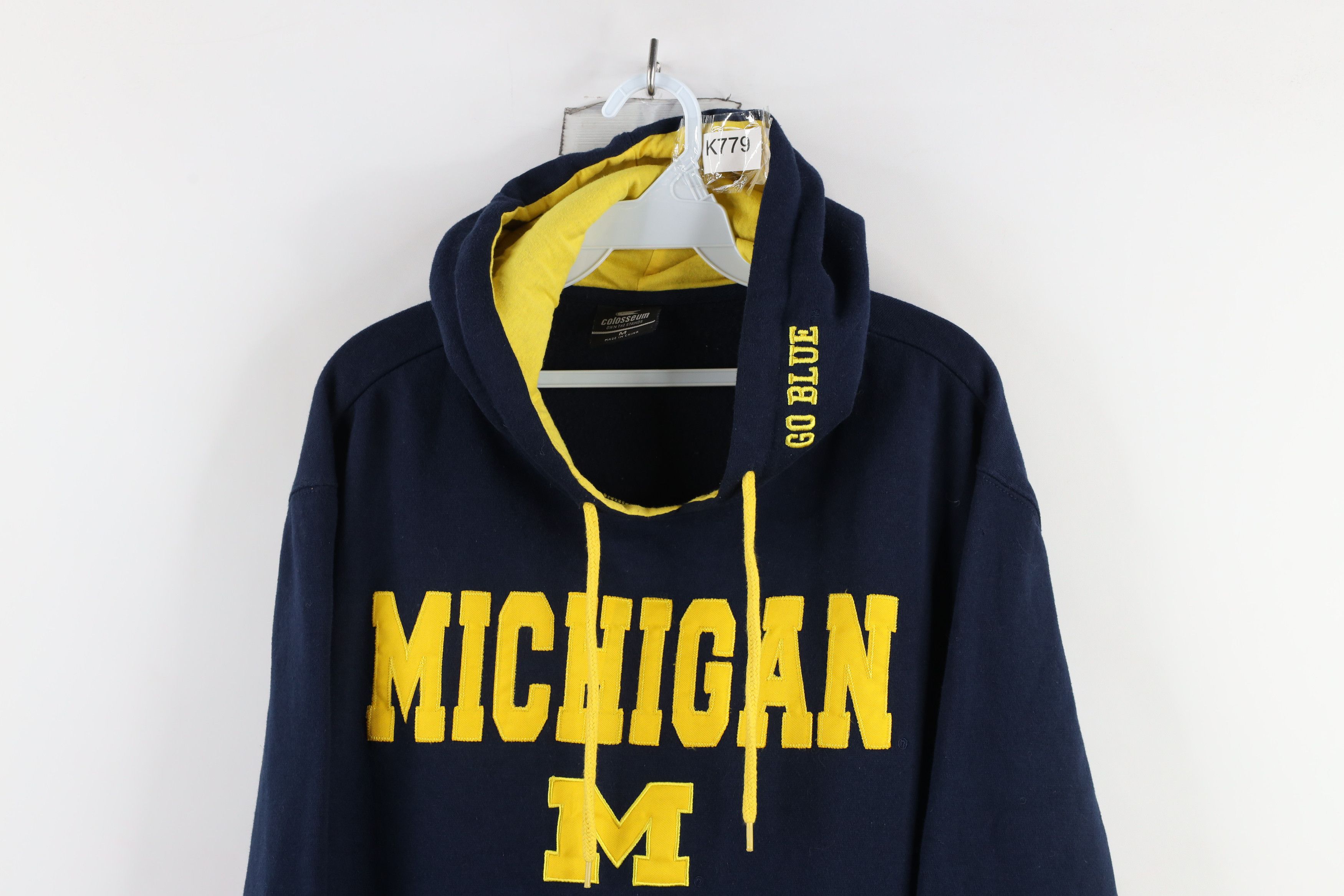 Vintage Vintage Spell Out University of Michigan Hoodie Sweatshirt Size US M / EU 48-50 / 2 - 2 Thumbnail