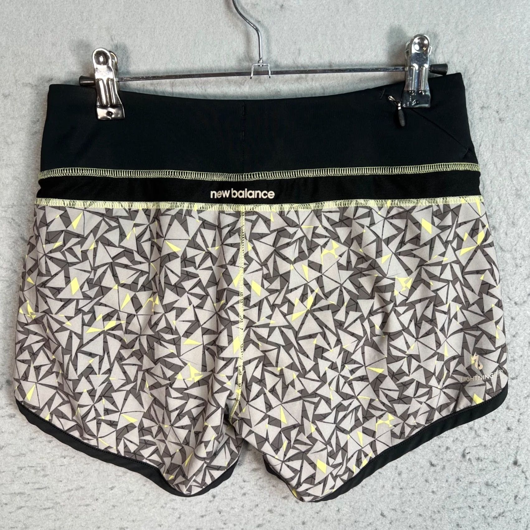 New Balance New Balance Womens XS Gray & Yellow Geometric Print Athletic Shorts Size 26" / US 2 / IT 38 - 2 Thumbnail
