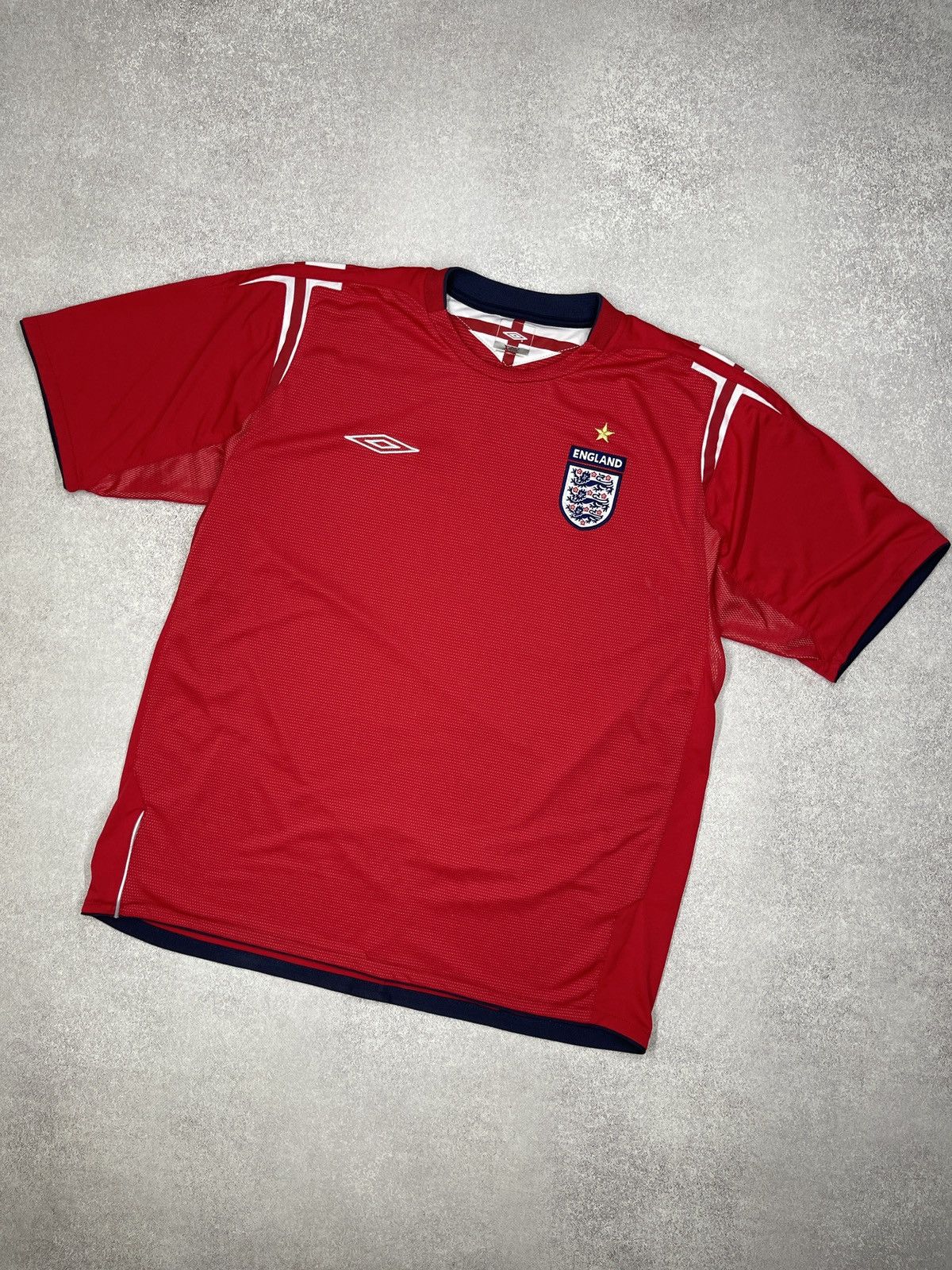 Umbro Vintage Umbro England 2004 Soccer Jersey Red Official Y2K Size US XL / EU 56 / 4 - 1 Thumbnail