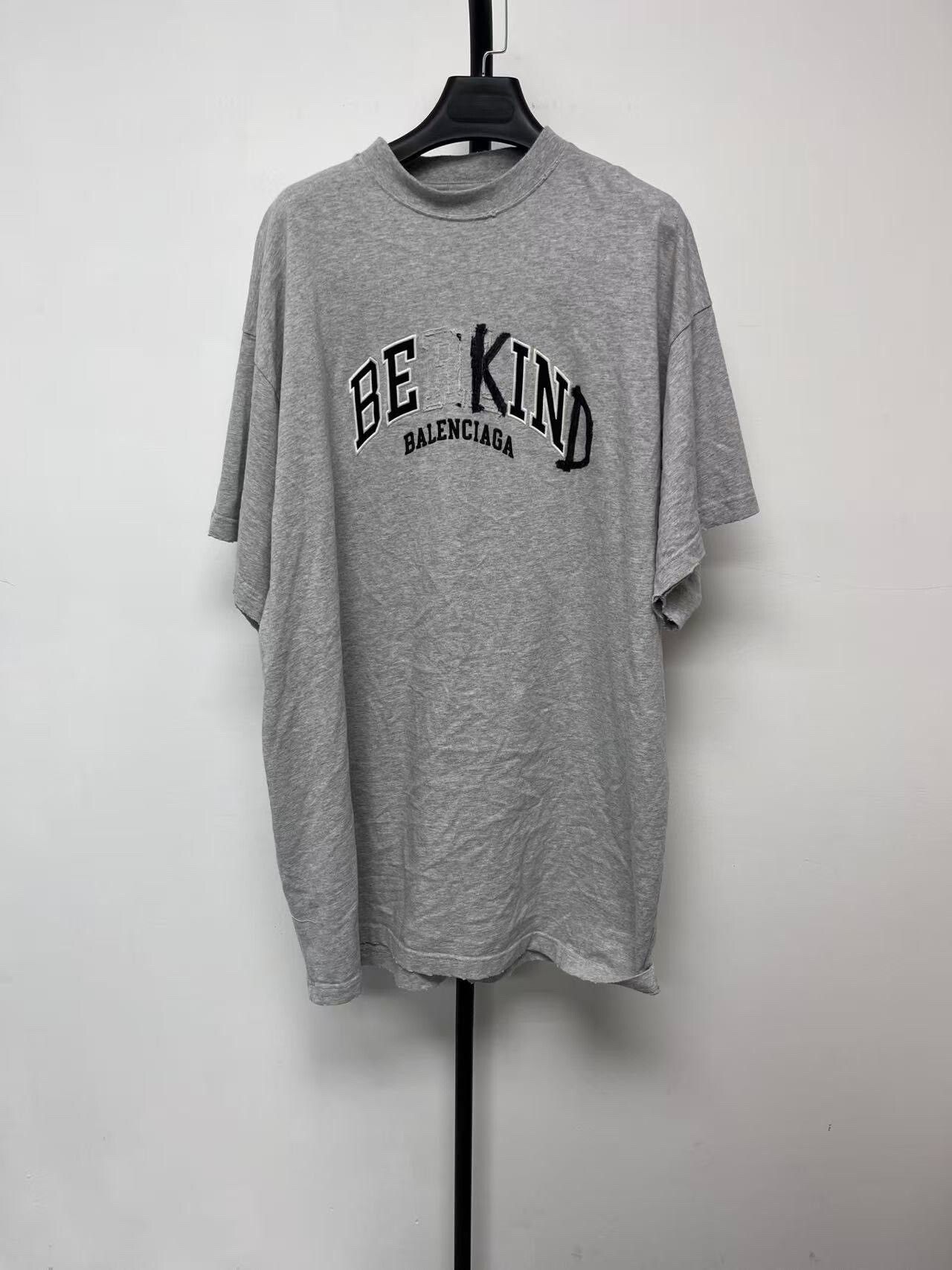 Balenciaga Balenciaga Logo Print Loose Short-Sleeve T-Shirt Size US L / EU 52-54 / 3 - 1 Thumbnail