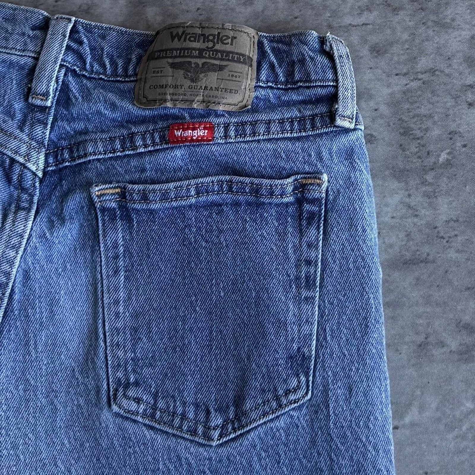 Vintage × Wrangler Vintage Y2K Blue Denim Essential Wrangler Denim Jeans Size US 28 / EU 44 - 3 Thumbnail