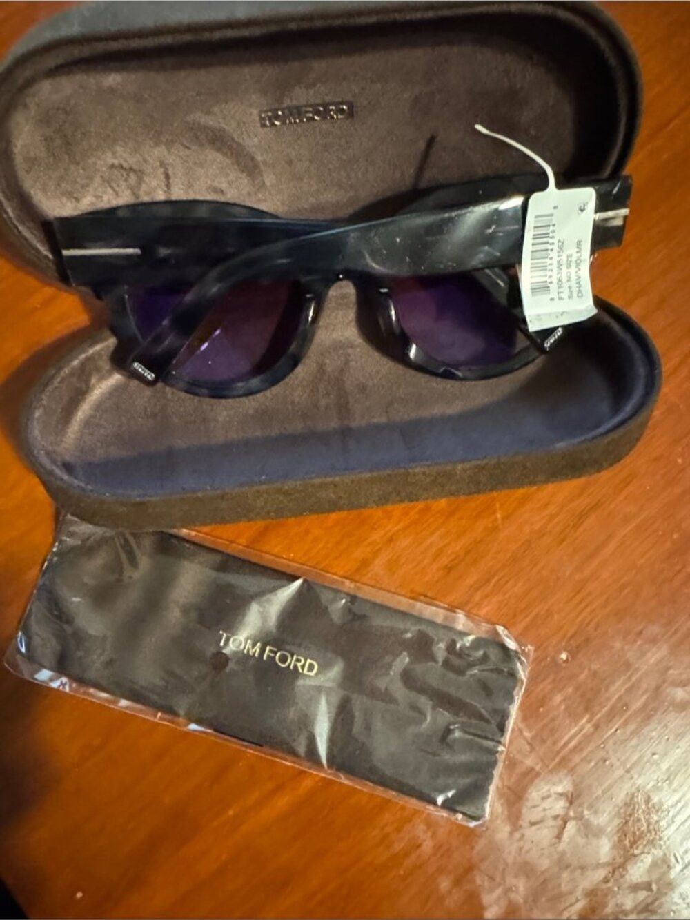 Tom Ford Marbled Gray Cat-Eye Sunglasses with Pink Gradient Lenses Size ONE SIZE - 9 Thumbnail