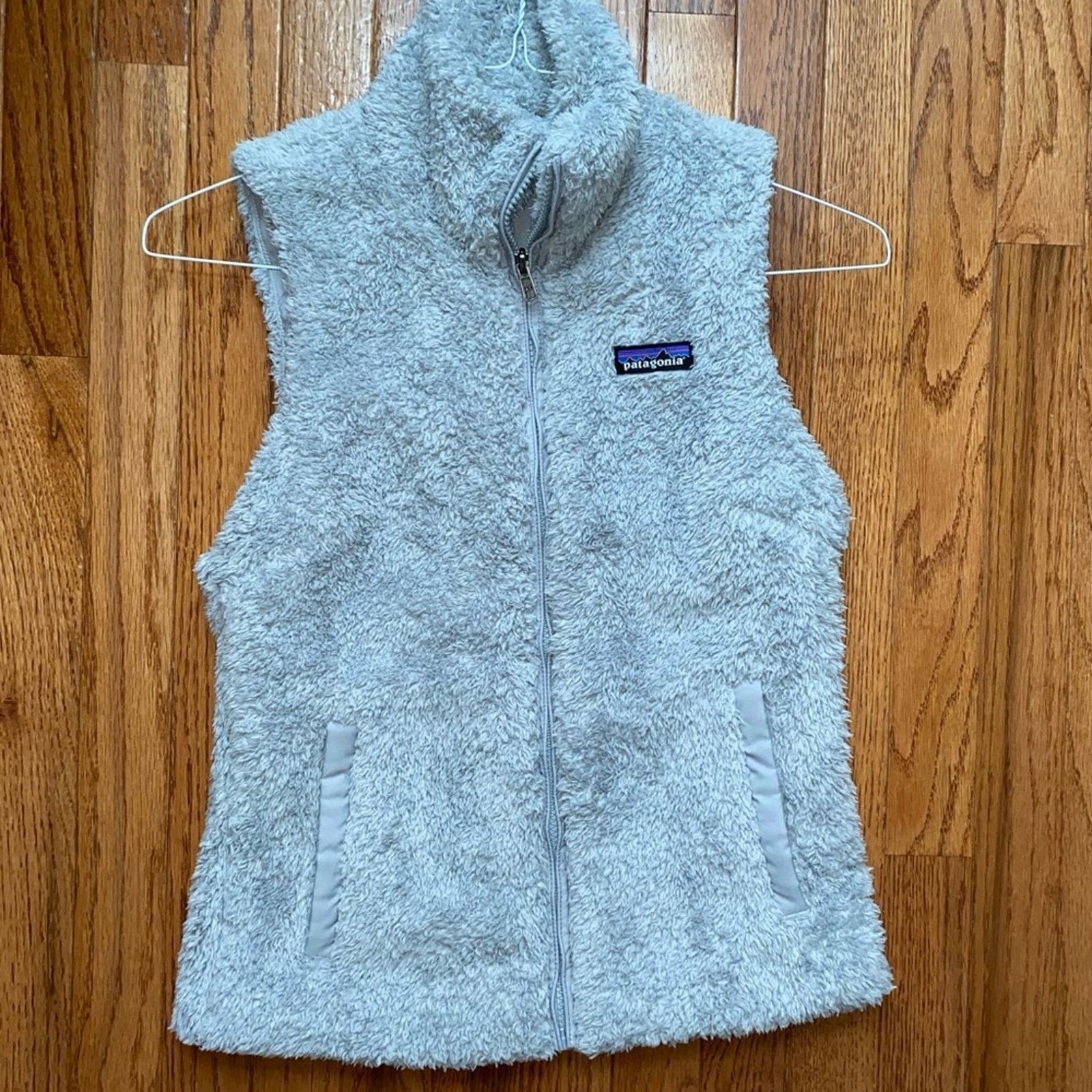 Patagonia Patagonia $110 Los Gatos Vest Light Gray Womens Small EUC Size S / US 4 / IT 40 - 2 Thumbnail