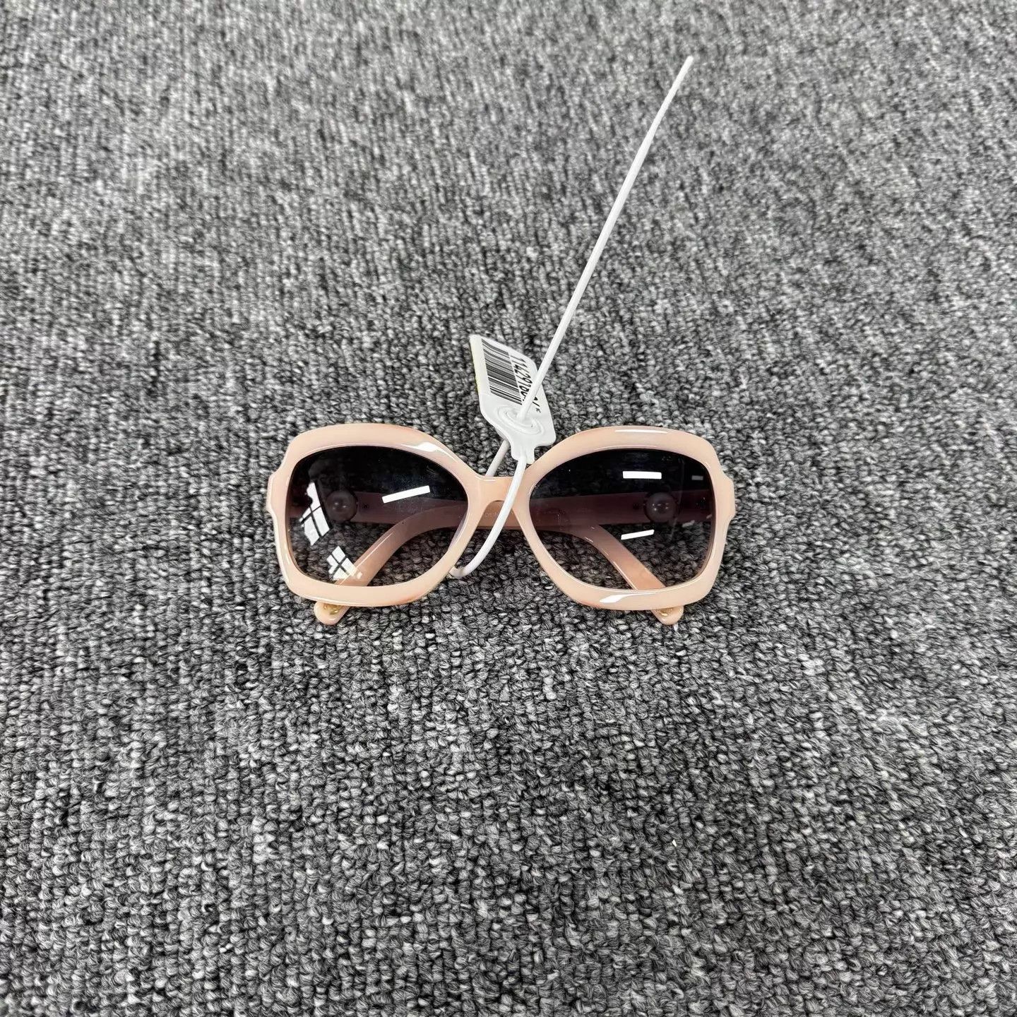 Chanel Chanel Pink Pearl-Frame Sunglasses 99 New Size ONE SIZE - 2 Thumbnail
