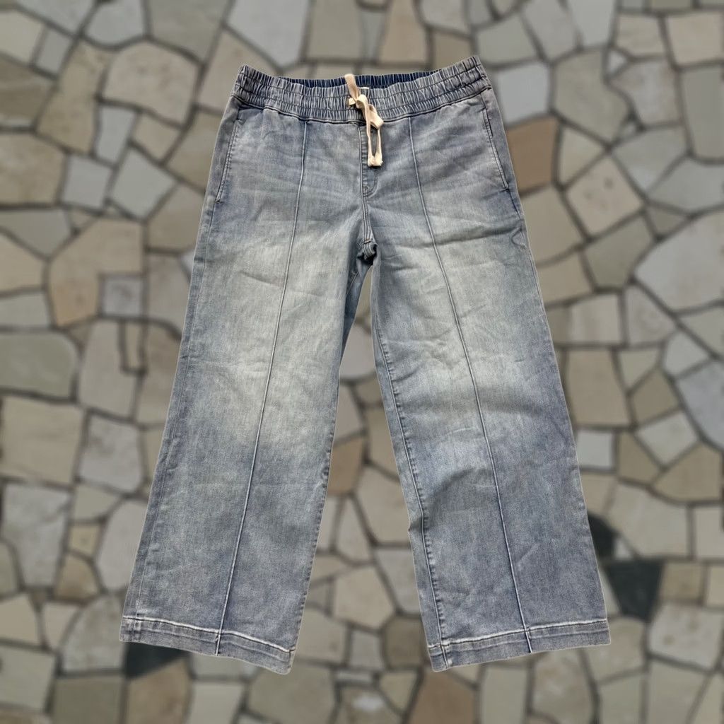 Denime UpWest Womens XL Elastic Waist Wide-Leg Denim Pants Shirt? Size 40" / US 18 - 1 Thumbnail