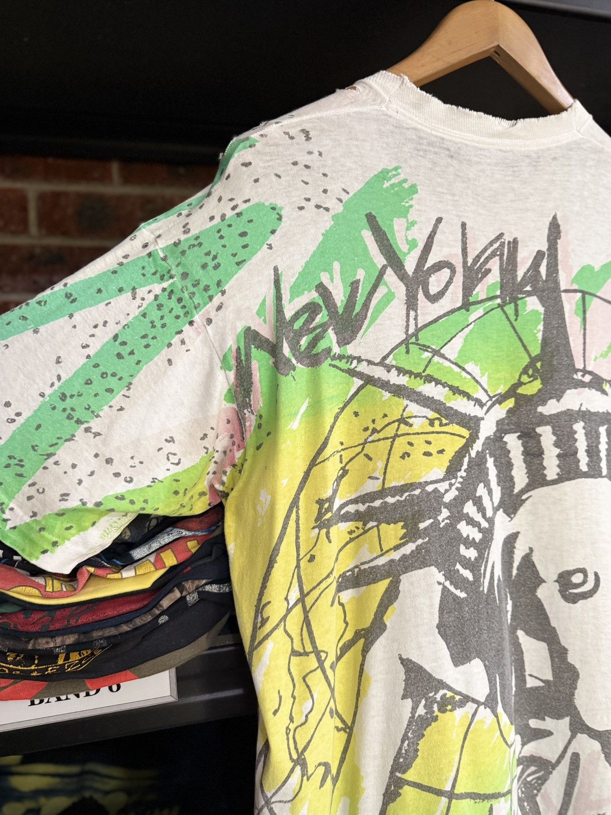 Fuck Art, Make Tees Thrashed Vintage 90s Art Ovp New York World Day Tour Tee Size US L / EU 52-54 / 3 - 13 Thumbnail