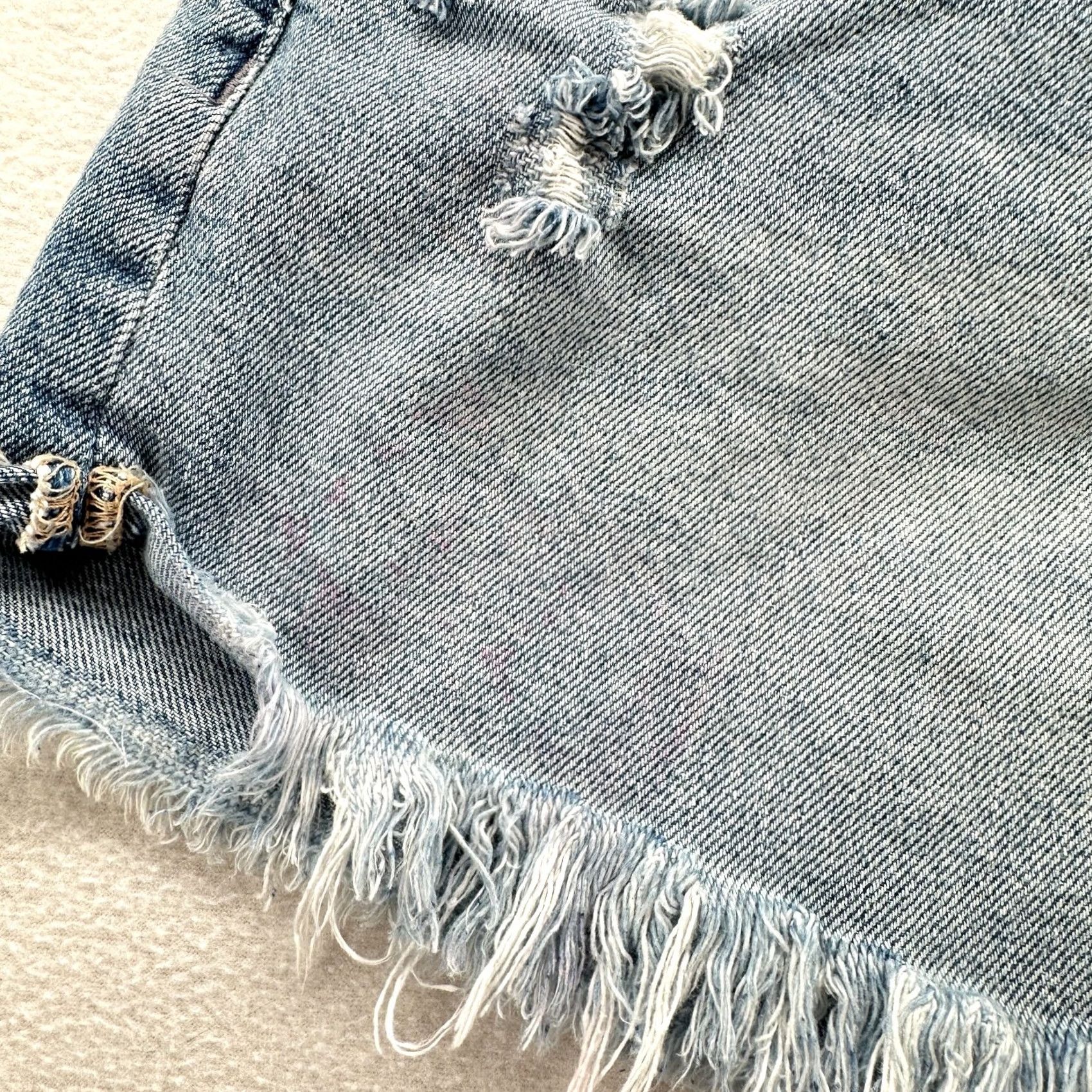 Vintage We The Free Mom Shorts Blue Women's 30 Distressed Light Wash Denim Pockets Size 30" / US 8 / IT 44 - 5 Thumbnail