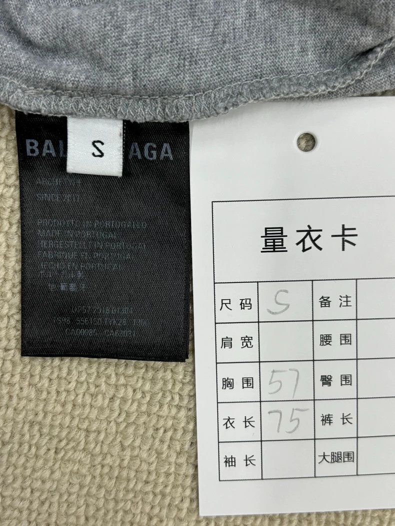 Balenciaga Balenciaga Small Logo Slogan Short Sleeve Size US S / EU 44-46 / 1 - 5 Thumbnail