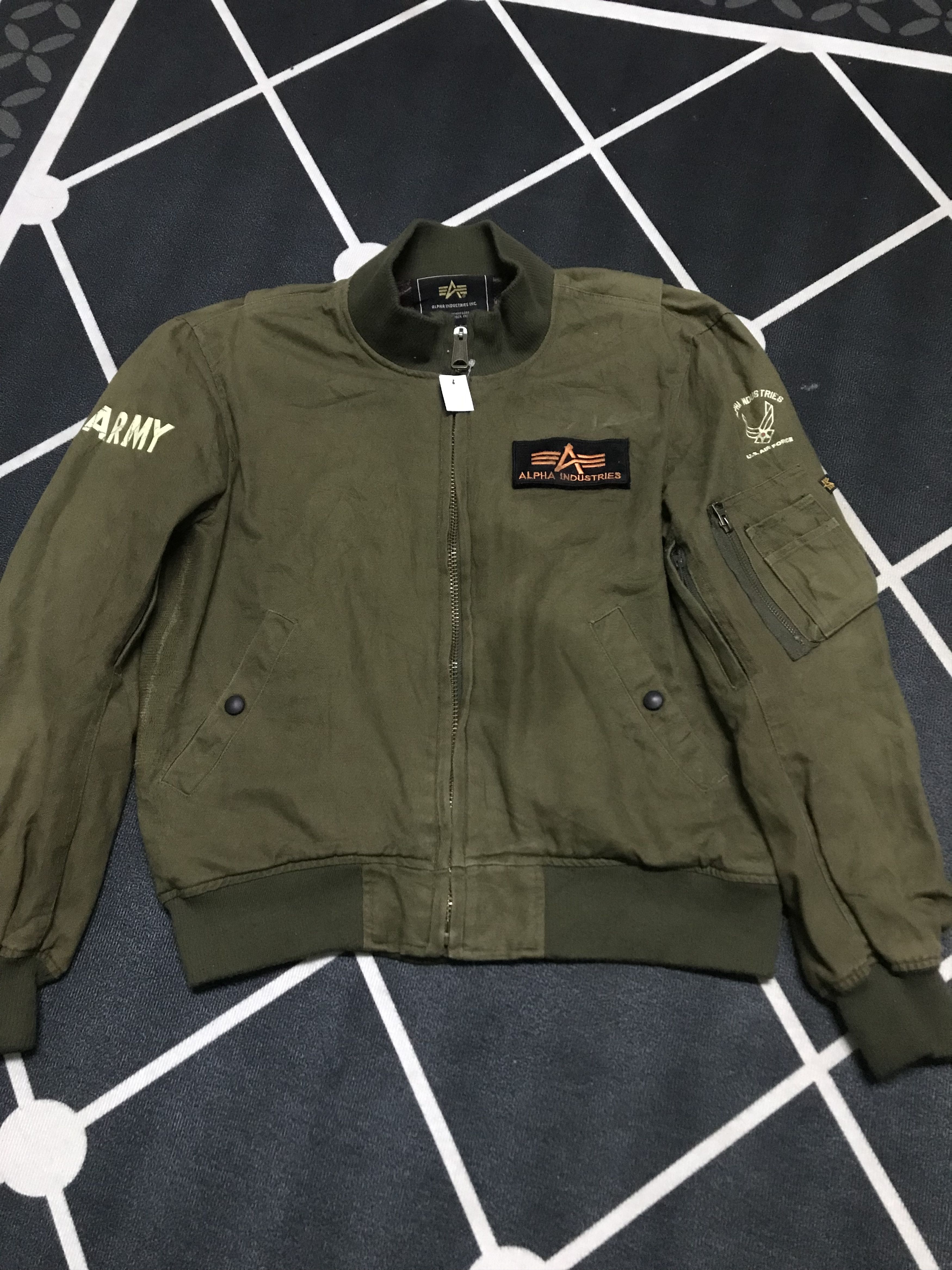 Alpha Industries Alpha Industries U.S Airforce Size US M / EU 48-50 / 2 - 1 Thumbnail