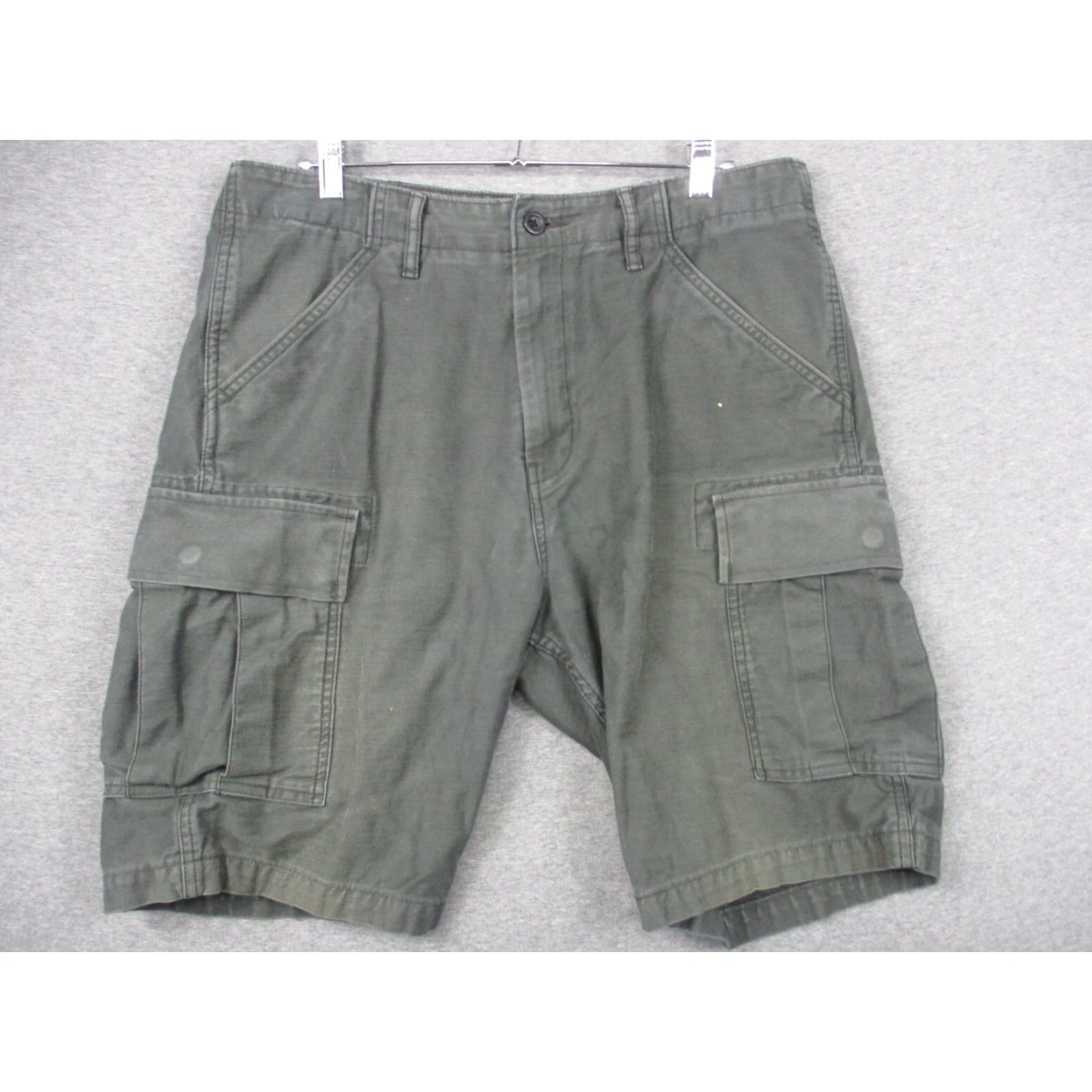Levi's Levi’s Cargo Short Mens Size 32 Color Olive Zip Fly Casual Outdoors Size US 32 / EU 48 - 2 Thumbnail