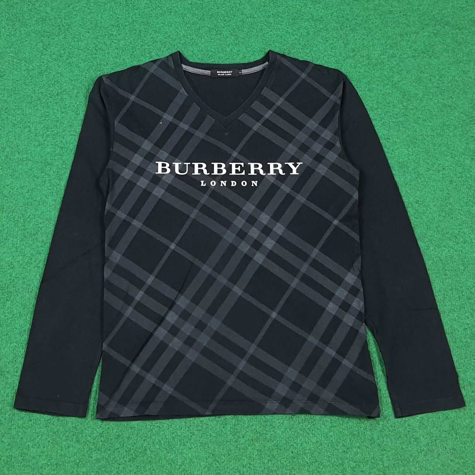 Vintage Burberry Black Label V Neck Tshirt C294N62