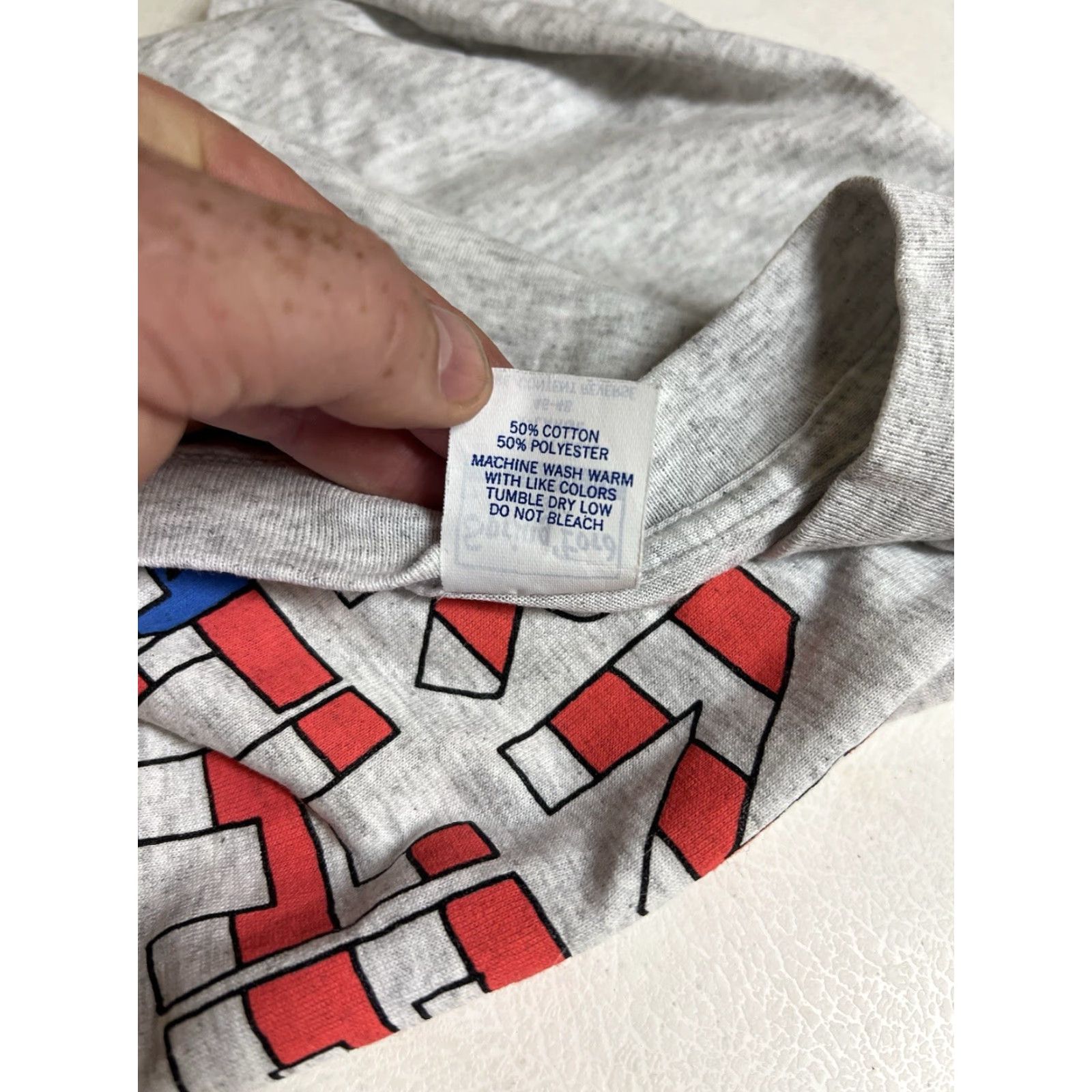 Born VINTAGE Hallmark T-Shirt Shirts Single Stitch Crew Neck Short Sleeve Men XL Gray Patriotic Born In The USA Funny Graphic Tee USA Logo Motif Size US XL / EU 56 / 4 - 6 Thumbnail