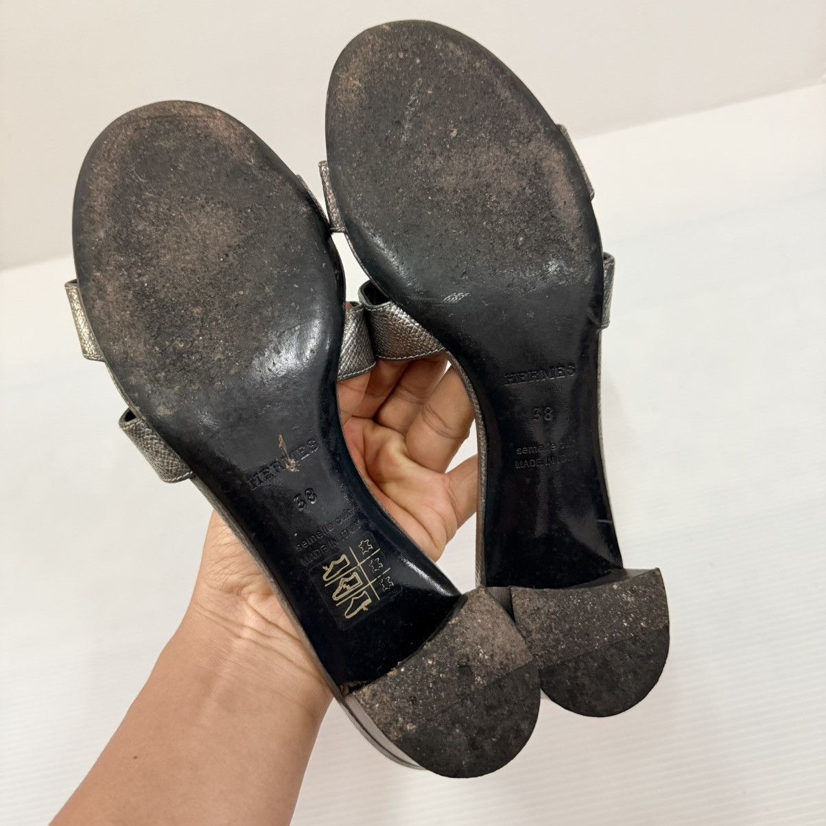 Hermes Hermes Metallic Grey Leather Oasis Slide Sandals Size US 8 / IT 38 - 4 Thumbnail