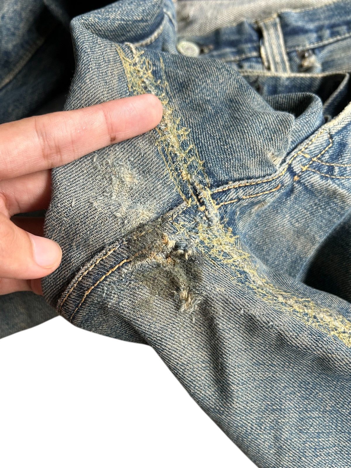 Levi's 50s Vintage Levis big E Hidden Rivet Thrashed Denim Jeans Size US 35 - 13 Thumbnail