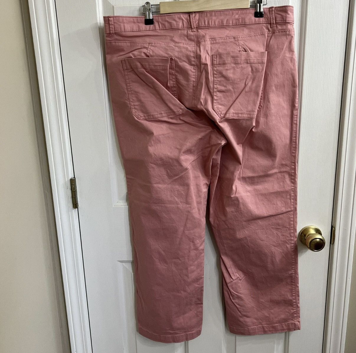 Old Navy Old Navy 16 Pink High Rise Cropped Stretch Chino Pants Size 38" / US 16 / IT 52 - 4 Thumbnail