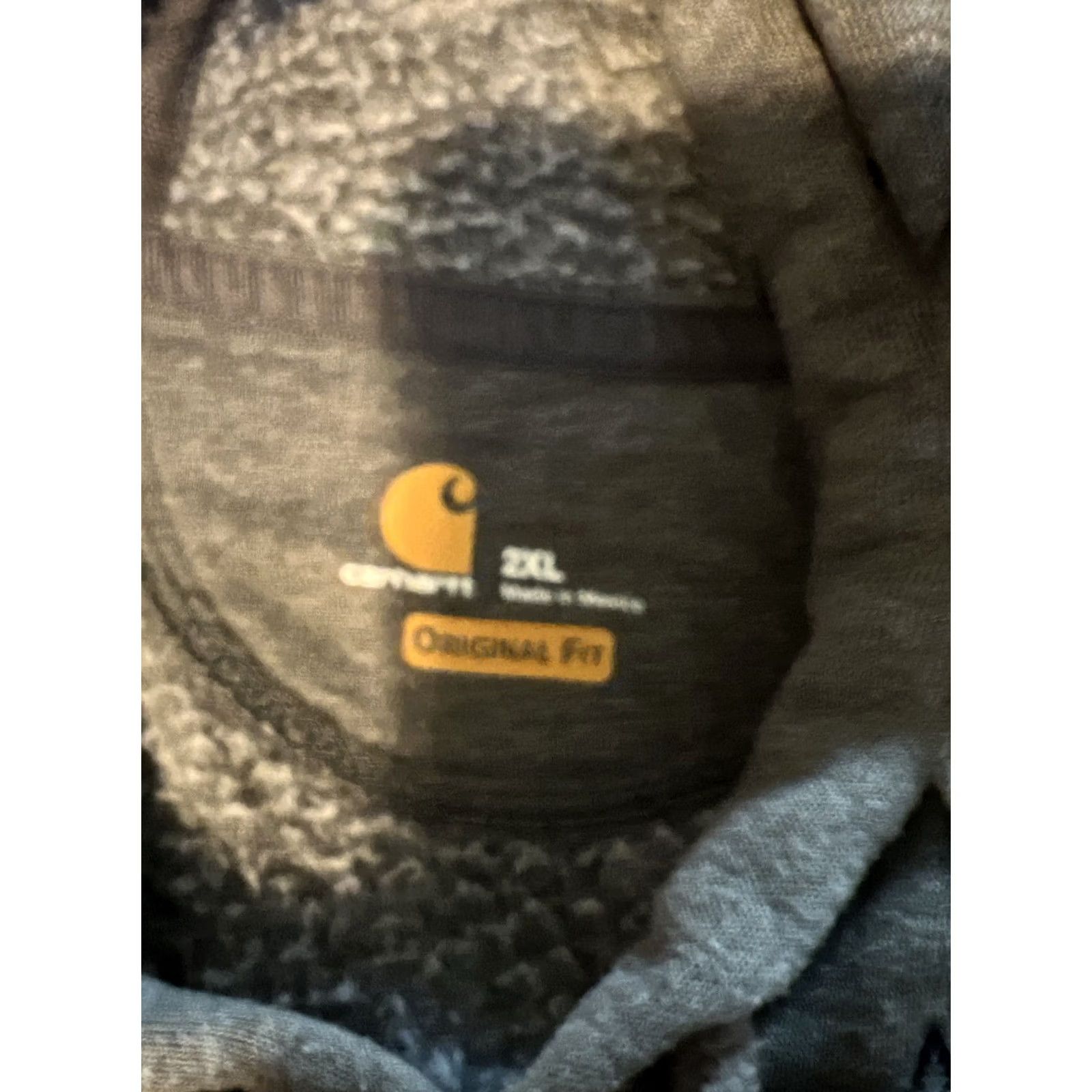 Carhartt VINTAGE Carhartt Hoodie Men’s 2XL Pullover J2001 Logo On Sleeve Gray Cotton Polyester Knit Sweatshirt Shirt Mens 2XL Hooded Outdoor 90s Style Size US XXL / EU 58 / 5 - 3 Thumbnail