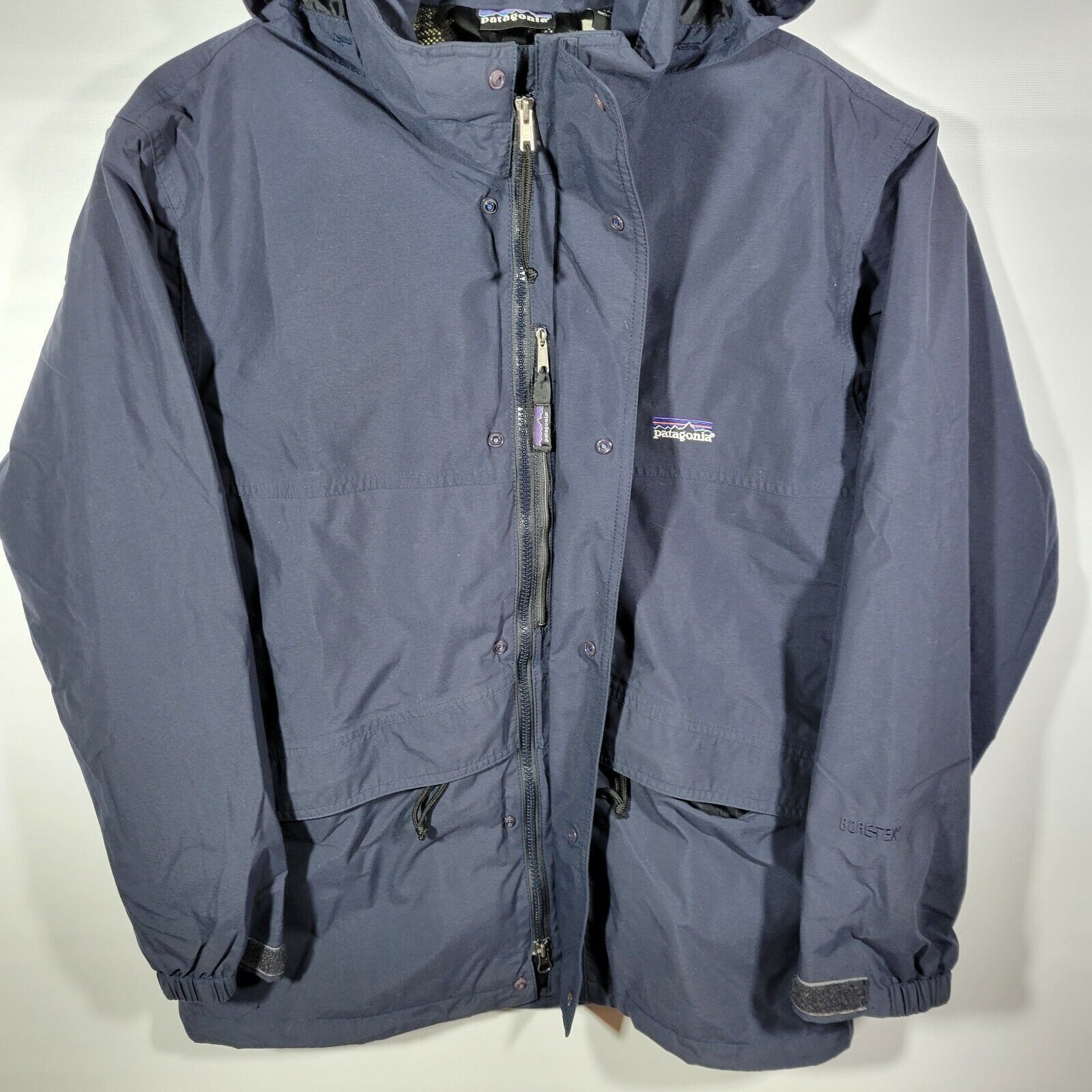Patagonia Vintage Patagonia Gore tex Nylon Waterproof Jacket Blue M Size US M / EU 48-50 / 2 - 4 Thumbnail