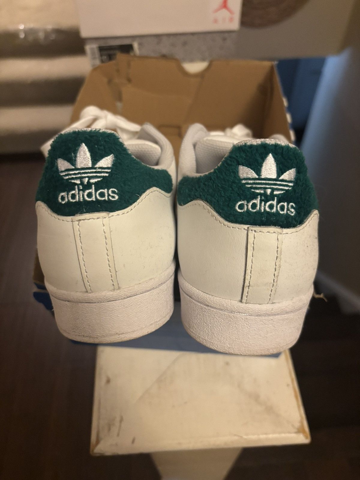 Adidas ADIDAS SUPERSTAR CLAMSHELL WHITE LEATHER FURRY GREEN Size US 9.5 / EU 42-43 - 4 Thumbnail