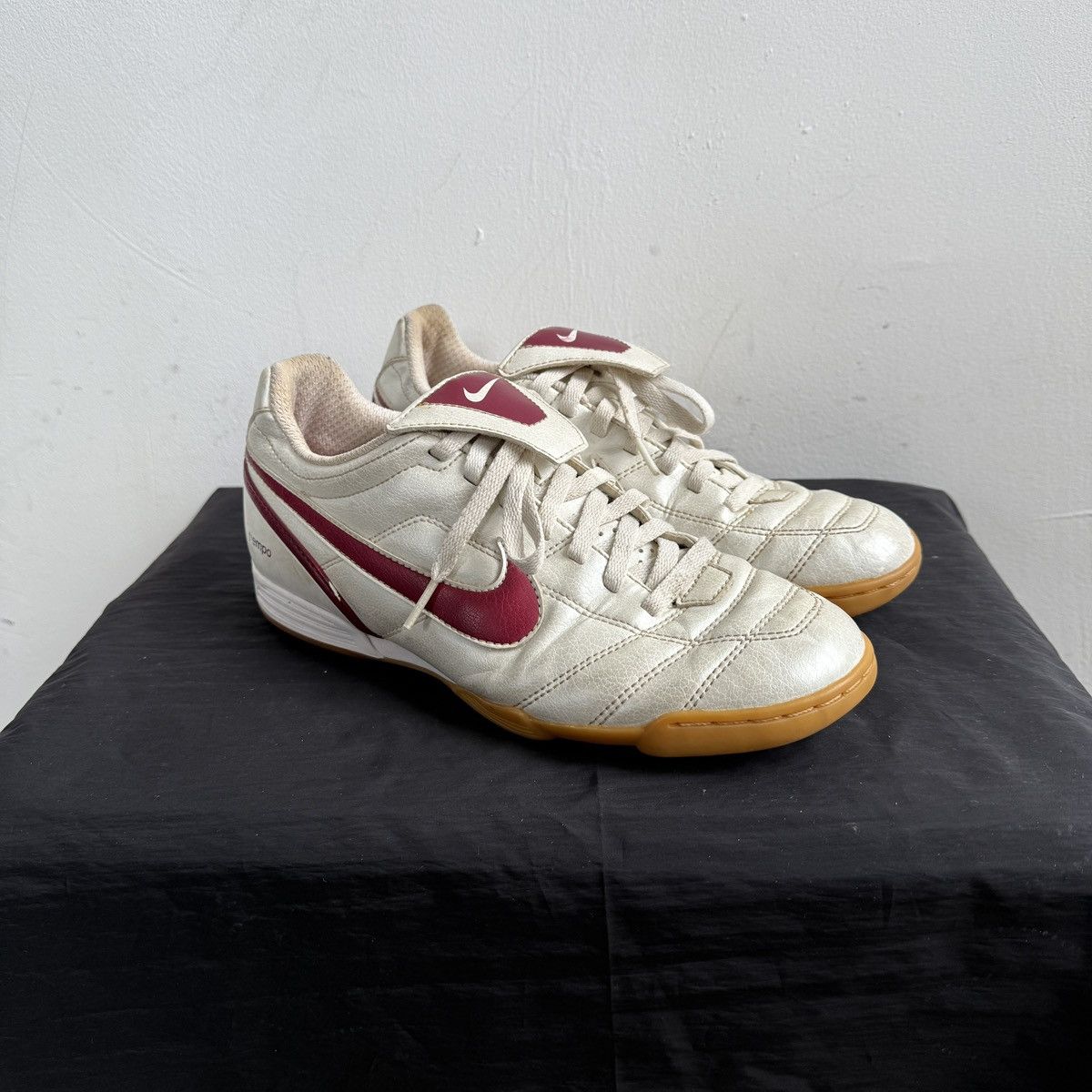 Nike Vintage Nike Tiempo Soccer Trainers Size US 7 / EU 40 - 3 Thumbnail
