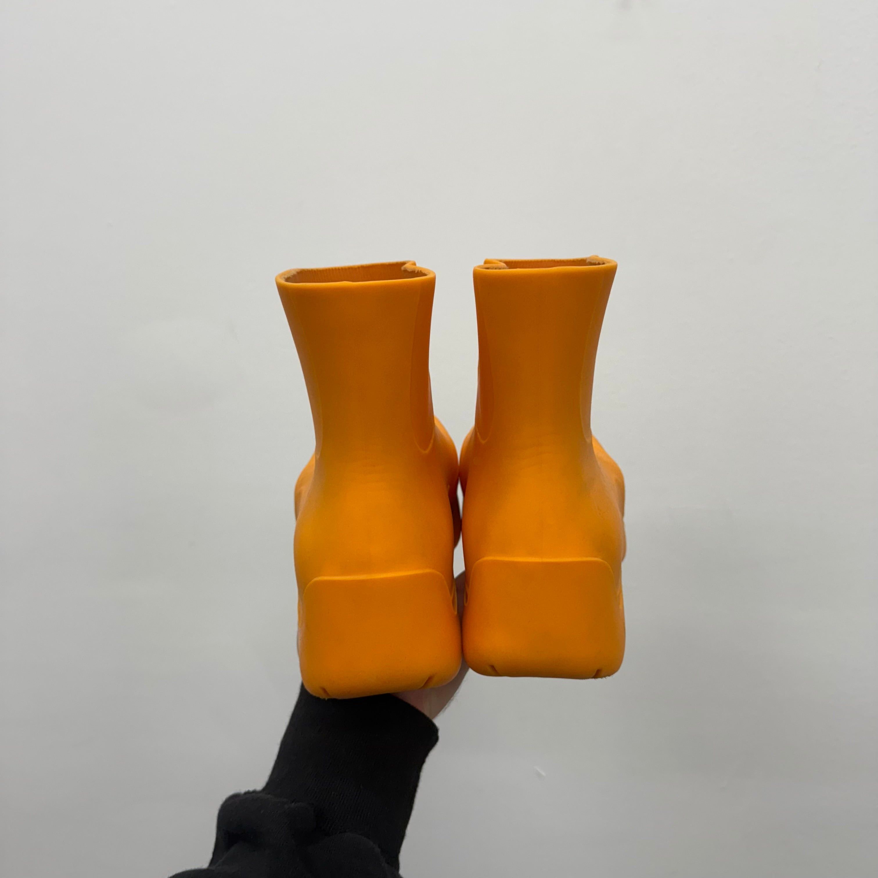 Bottega Veneta Bottega Veneta Orange Puddle Boot - Size 43 (US 10) Size US 10 / EU 43 - 3 Thumbnail