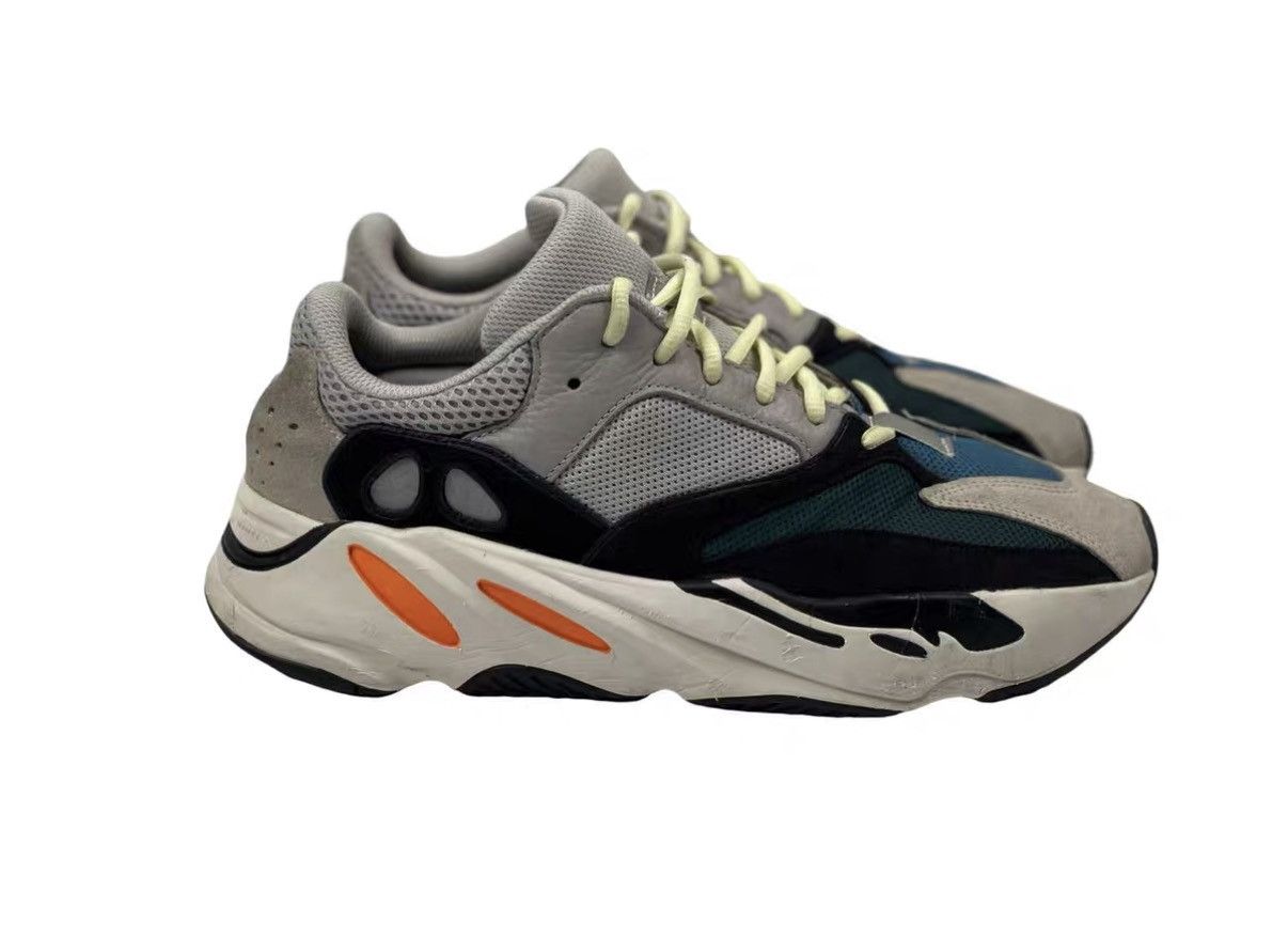 Yeezy Yeezy Boost 700 Wave Runner Running Shoes J31 Size US 10.5 / EU 43-44 - 3 Thumbnail