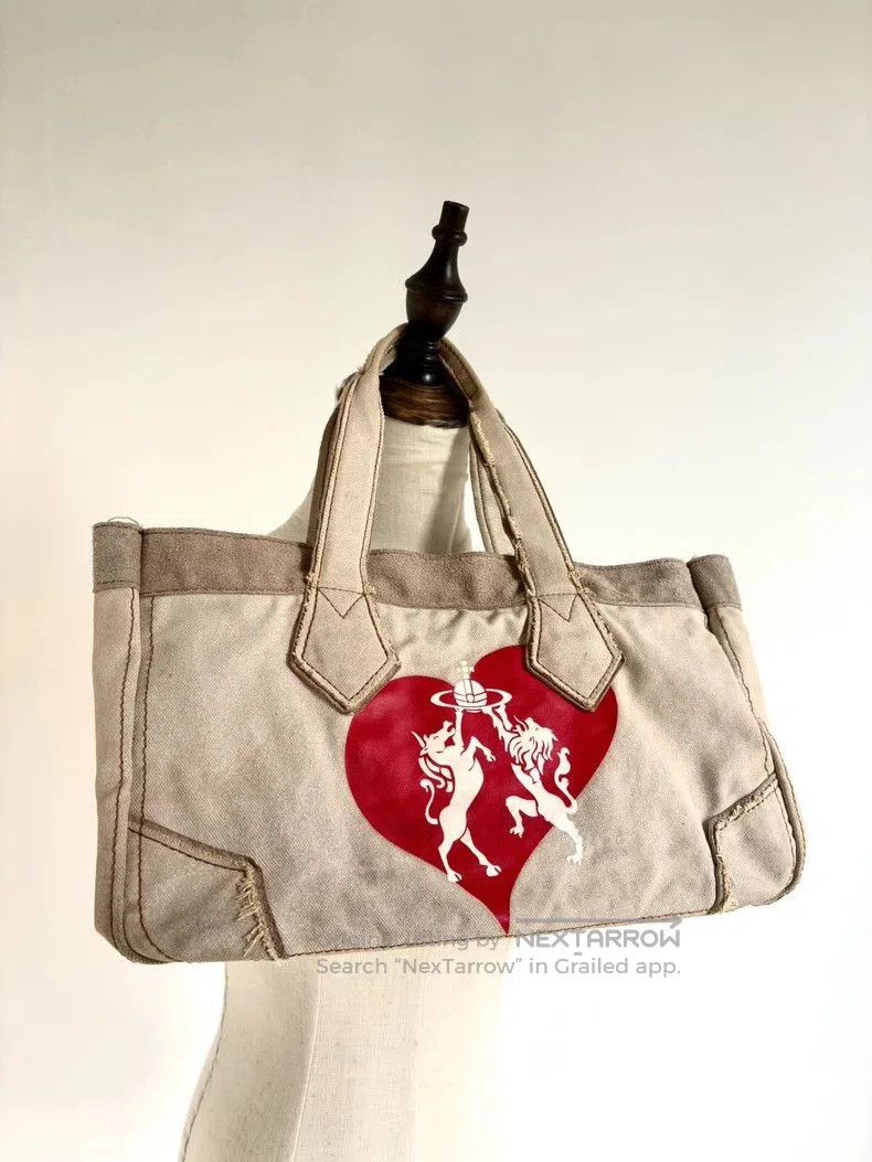 Vivienne Westwood Vivienne Westwood Heart Saturn Canvas Tote . Size ONE SIZE - 1 Thumbnail