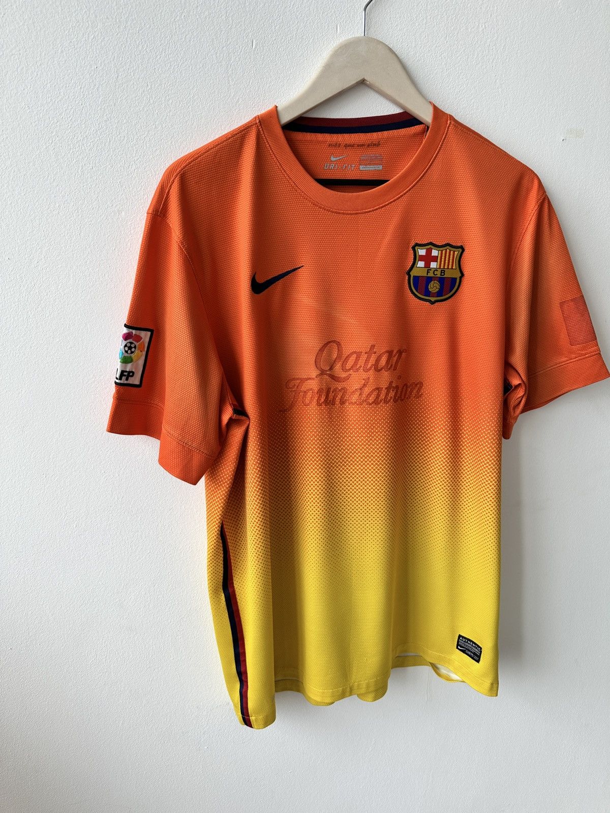 Other FC Barcelona 2012/2013 Away Jersey Nike Size US L / EU 52-54 / 3 - 2 Thumbnail