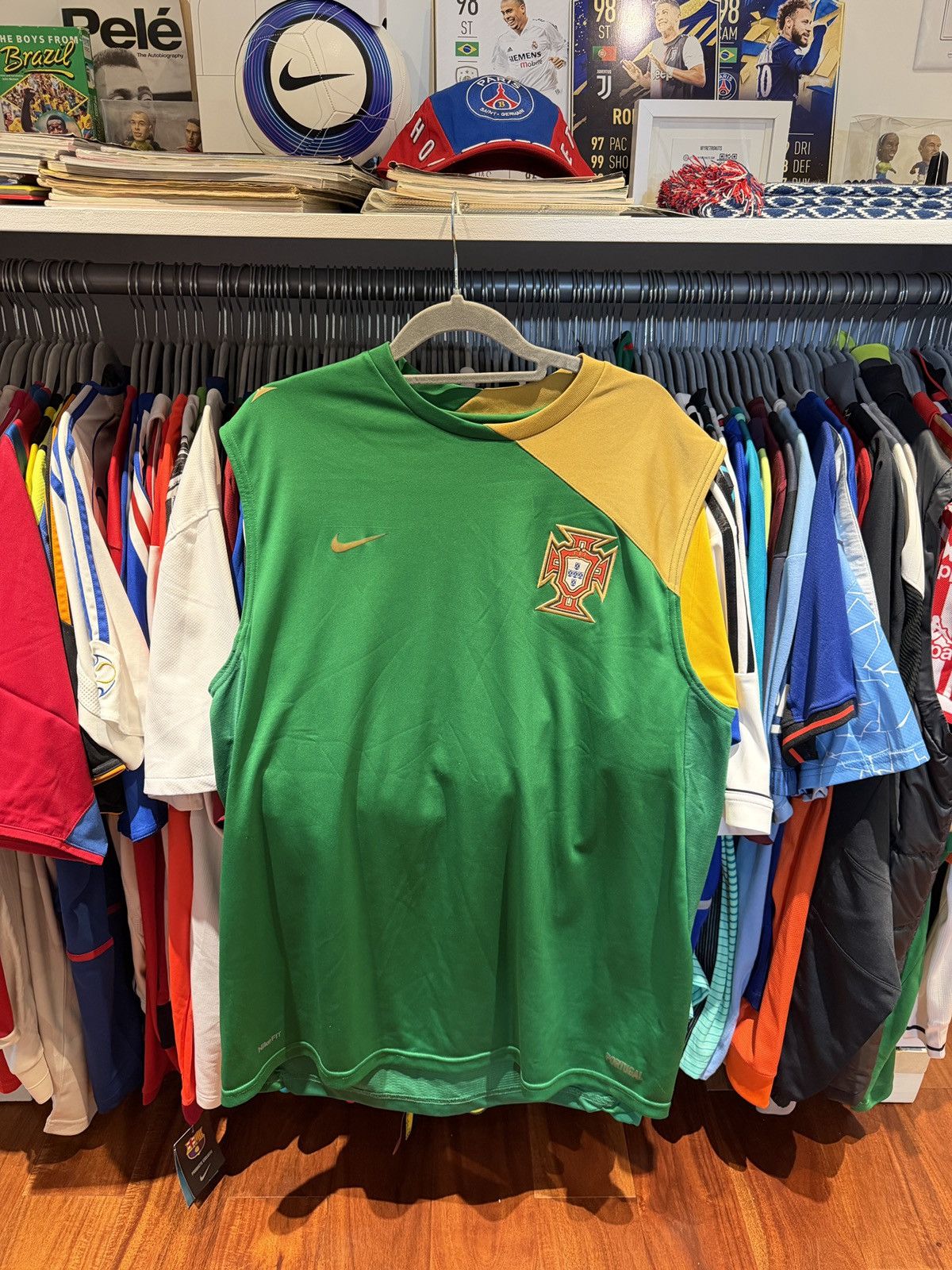 Nike Portugal 2008 Training Jersey (Tank Top) Size US L / EU 52-54 / 3 - 1 Thumbnail