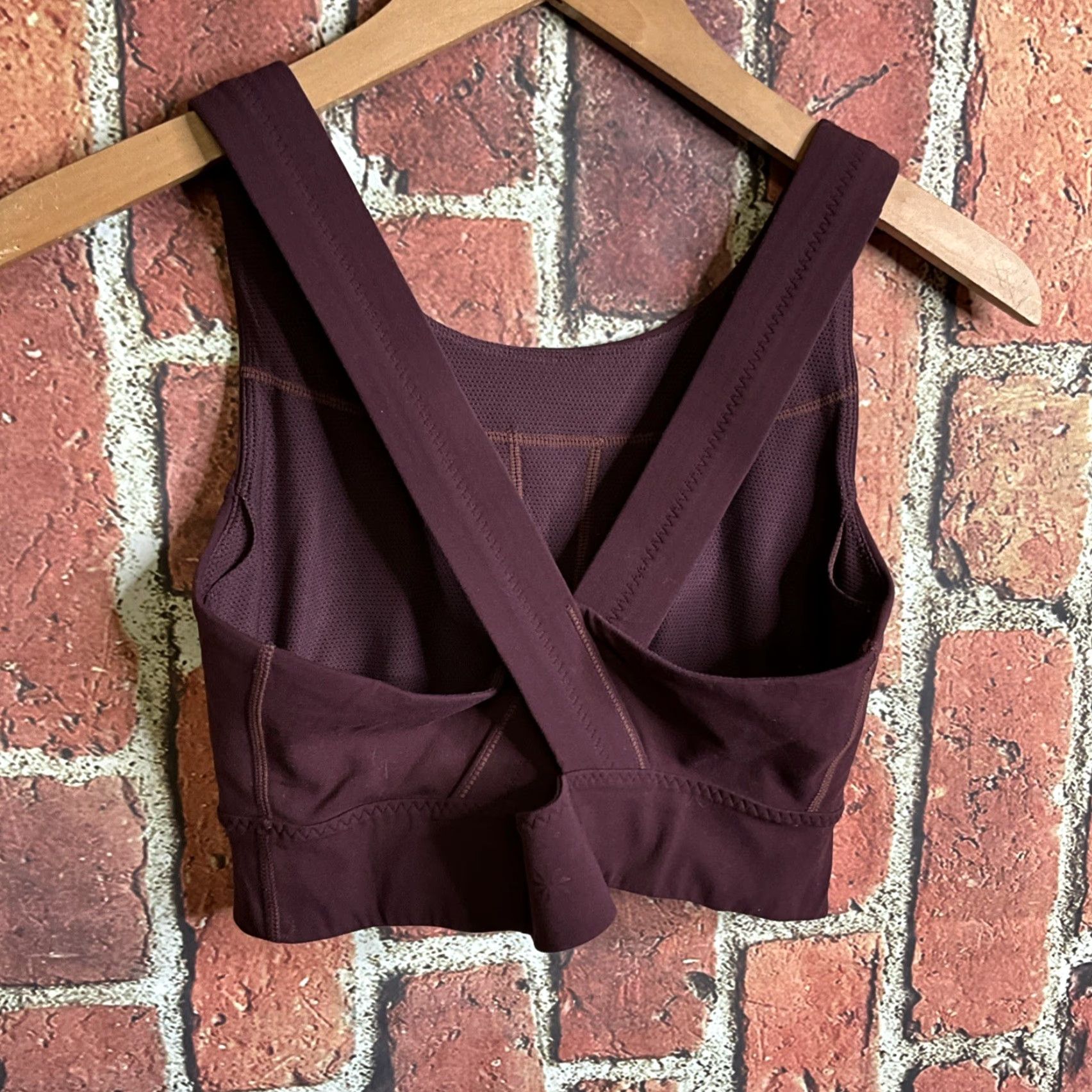 Athleta Athleta Women Sports Bra Medium Red Maroon Size ONE SIZE - 2 Thumbnail