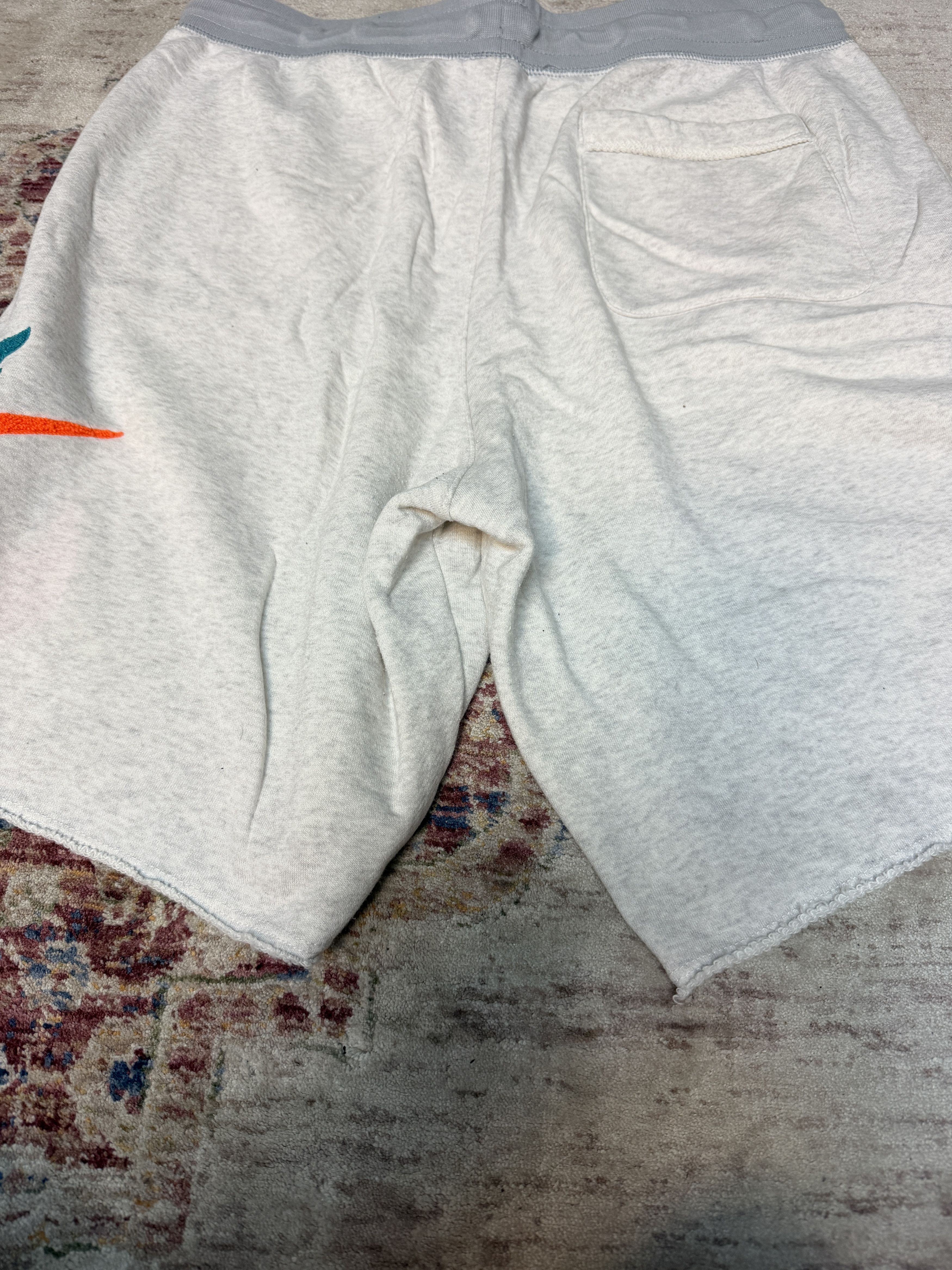 Nike Nike Heritage Alumni Chenille Sweat short Shorts Size L Size US 42 / EU 58 - 5 Thumbnail