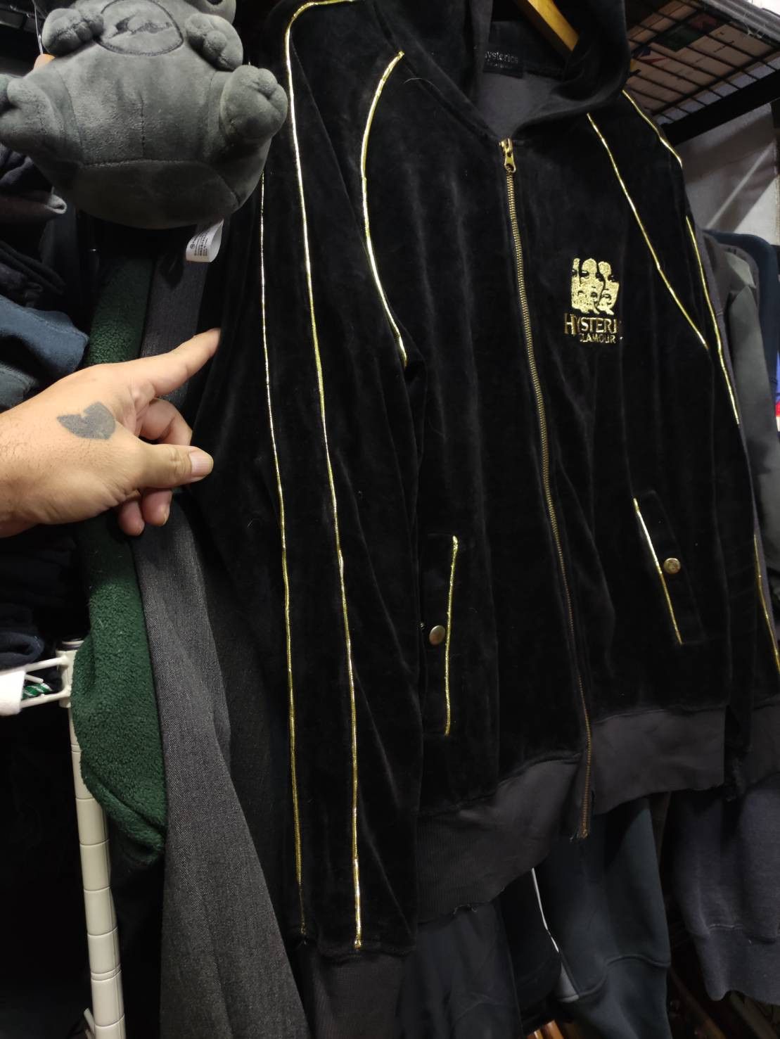 Hysteric Glamour Vtg 00's Hysteric Glamour " Detroit Forever " Velvet Hoodie Size US S / EU 44-46 / 1 - 7 Thumbnail