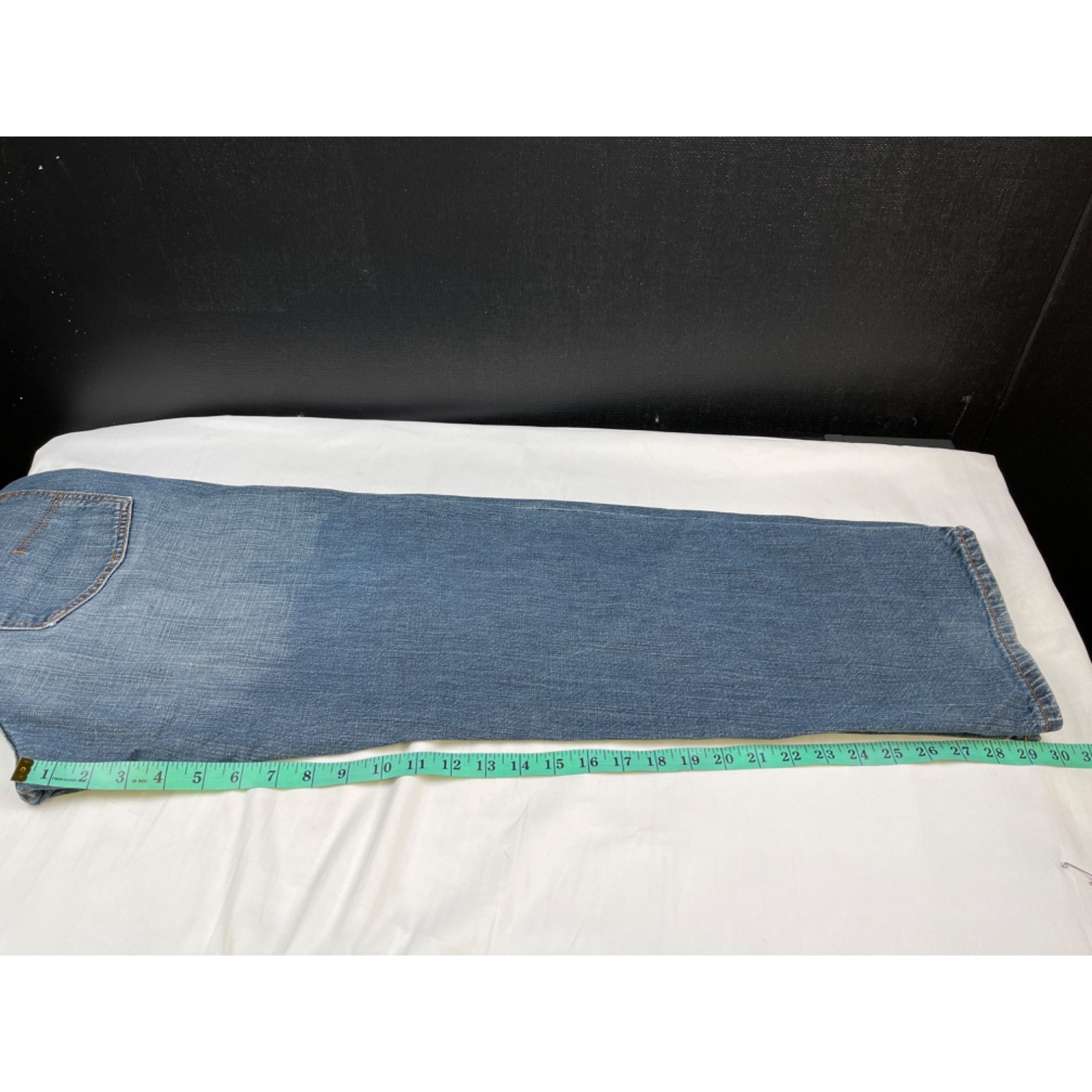 Calvin Klein Calvin Klein Men's Blue Jeans/Straight Leg Size 36 SKU 4218 Size US 36 / EU 52 - 9 Thumbnail
