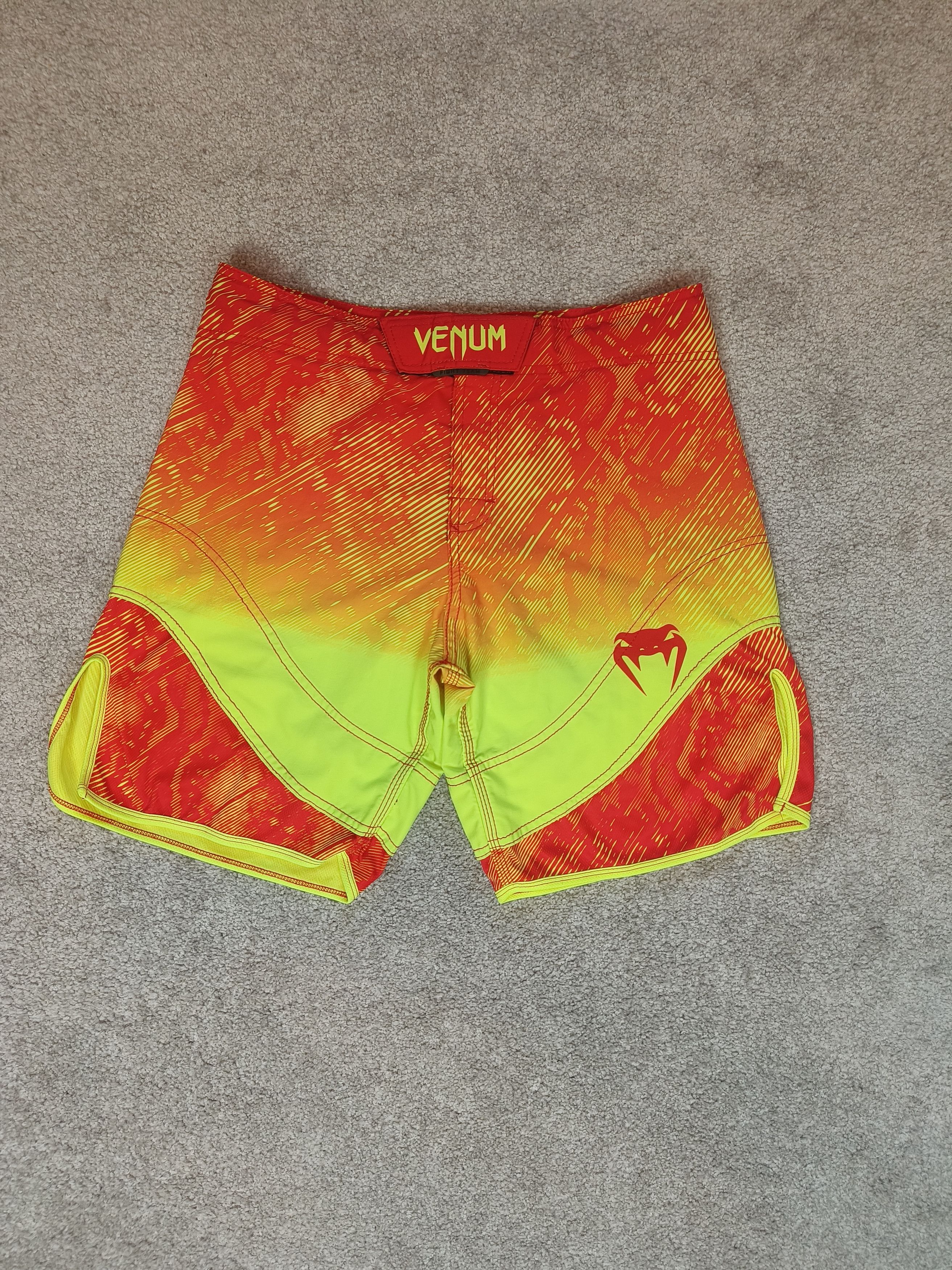 Other Venum Fusion Bermuda Men's Fight Training Shorts Size US 31 - 1 Thumbnail