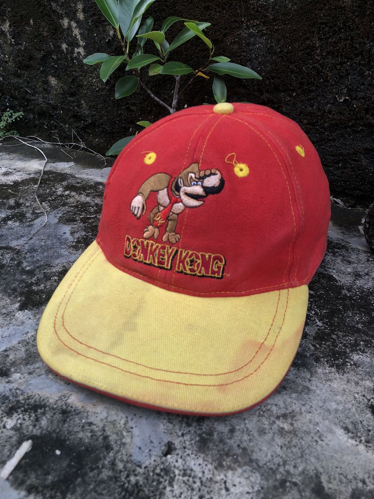 Nintendo Rare🔥 Vintage 2000 Donkey Kong Nintendo Game Boy Cap Size ONE SIZE - 1 Thumbnail