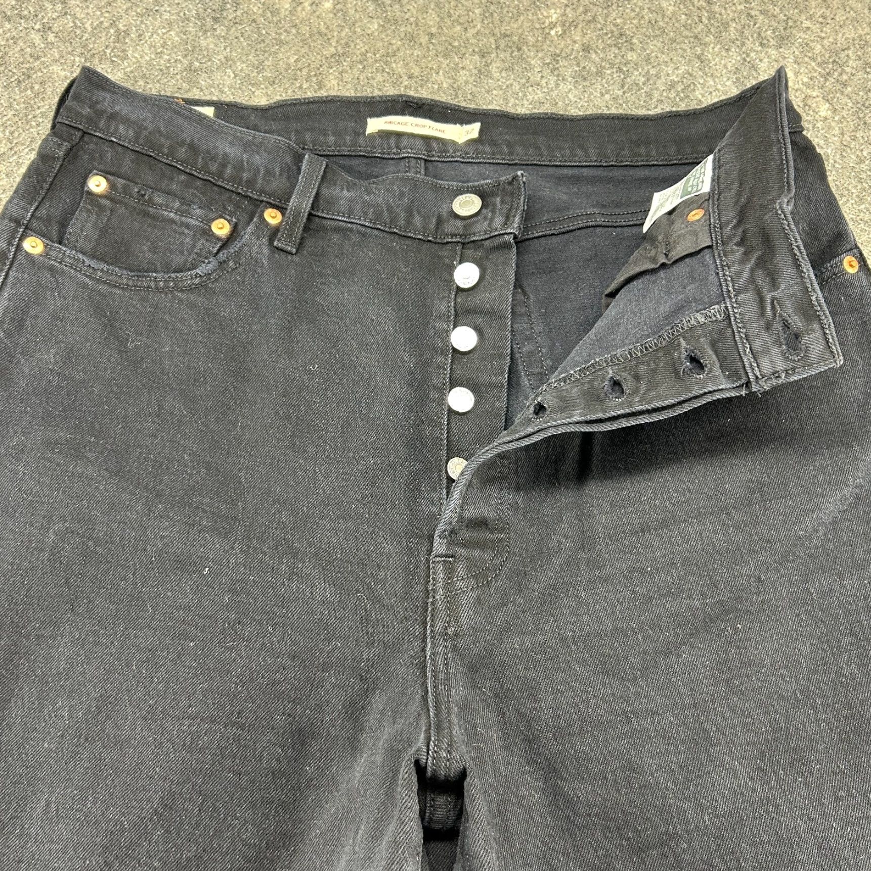 Levi's Levi's Jeans Womens 32x26 Black Ribcage Crop Flare Button Fly Dark Wash Premium 80s Retro Womens Jeans Es Size 24" / US 00 / IT 34 - 2 Thumbnail