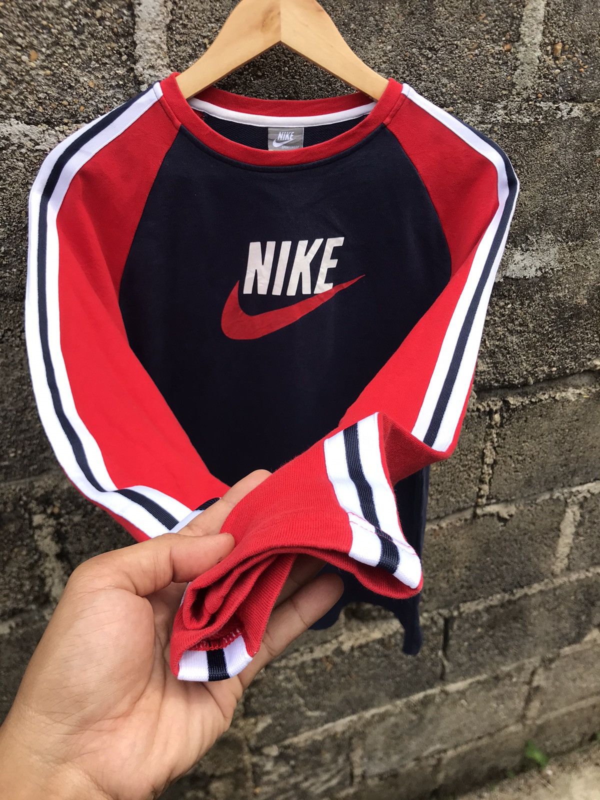 Nike ⚡️Vintage Y2K Nike Swossh Long Sleeve Shirt Size S / US 4 / IT 40 - 6 Thumbnail