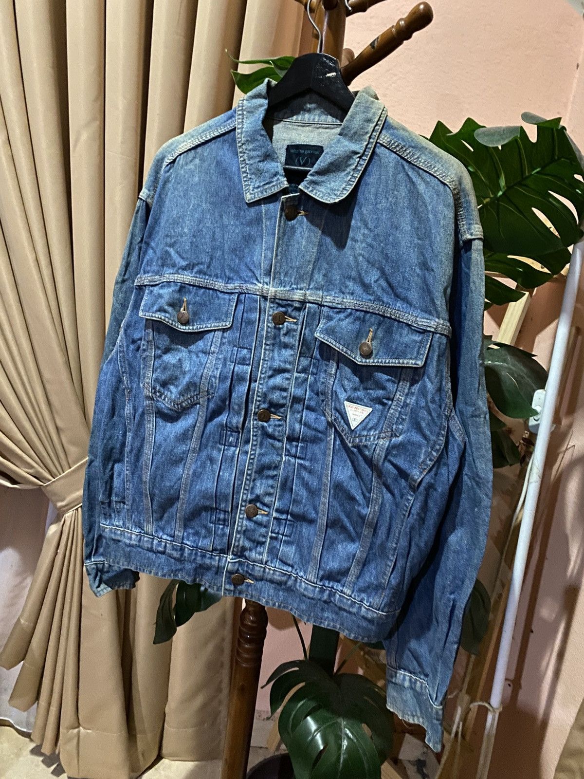 Vintage Vintage Valentino Garavani Jeans Denim Jacket Made in Italy Size US M / EU 48-50 / 2 - 5 Thumbnail
