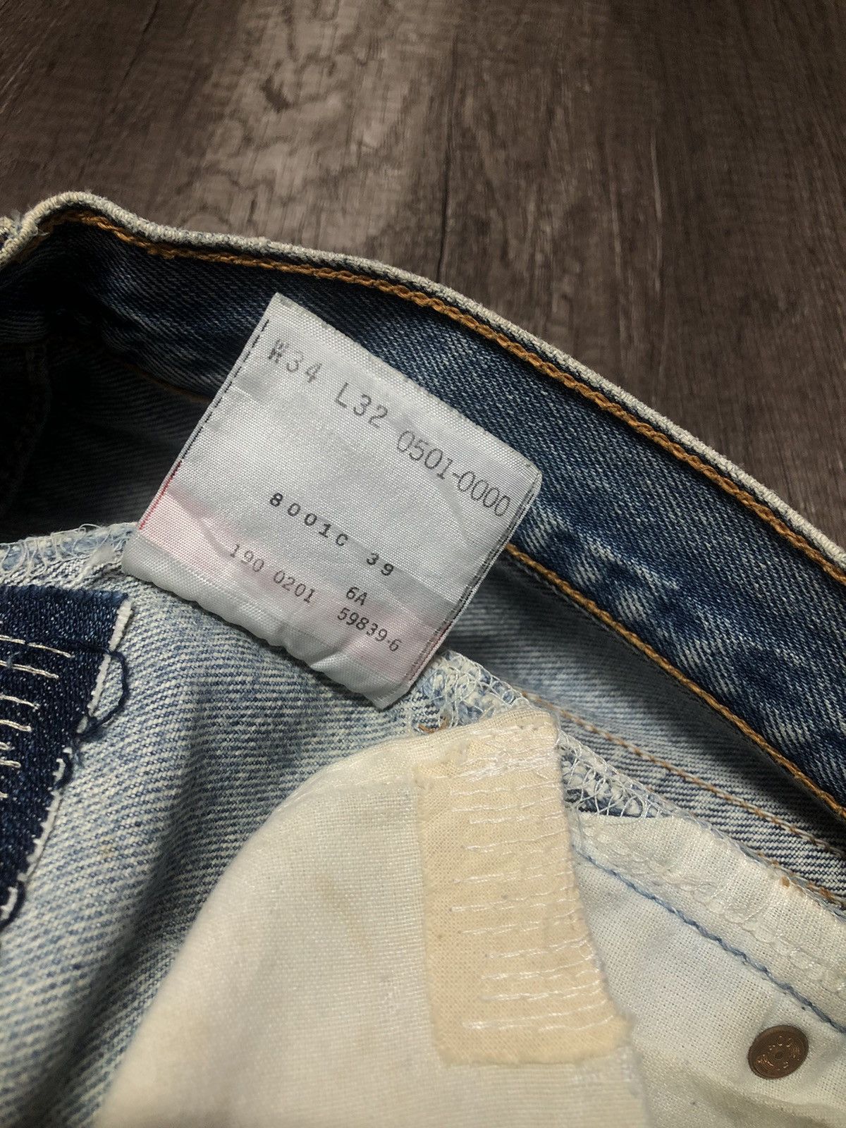 Levi's Vintage Clothing Levi's 501 Stamp Button 190 Size US 32 / EU 48 - 23 Thumbnail