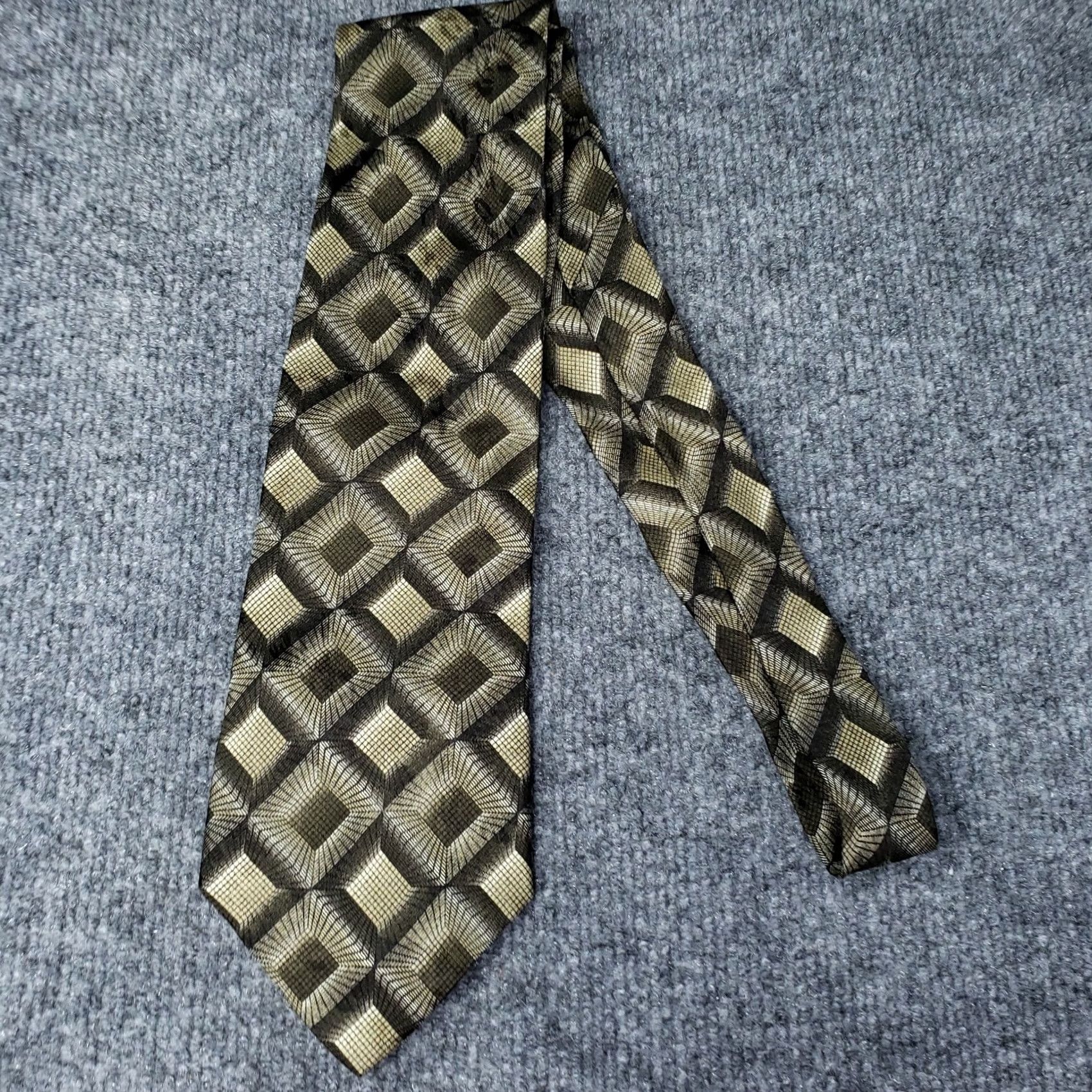 Vintage Fratelli Neck Tie Beige Geometric Silk Handmade Designer Italy Mens Necktie Size ONE SIZE - 4 Thumbnail