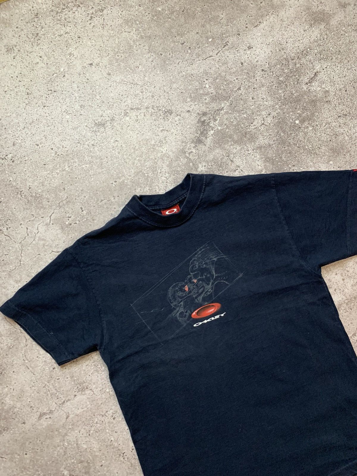 Oakley × Vintage × Y'2 Leather RARE VTG Oakley RED LOGO TEE Size US M / EU 48-50 / 2 - 3 Thumbnail