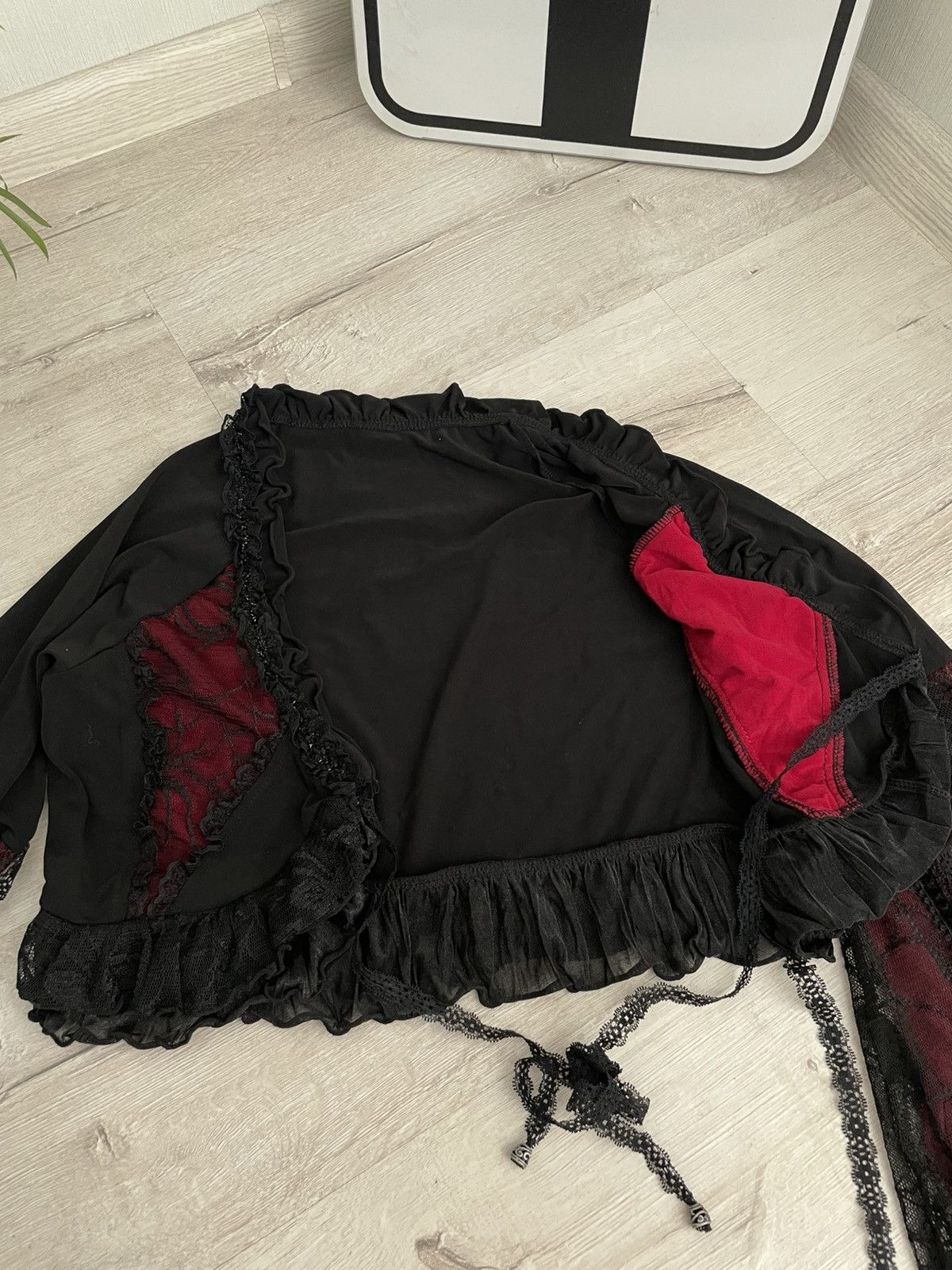 If Six Was Nine × Seditionaries Widow Gothic Lace Shrug – Bell Sleeves & Spider Web Detail Size S / US 4 / IT 40 - 7 Thumbnail