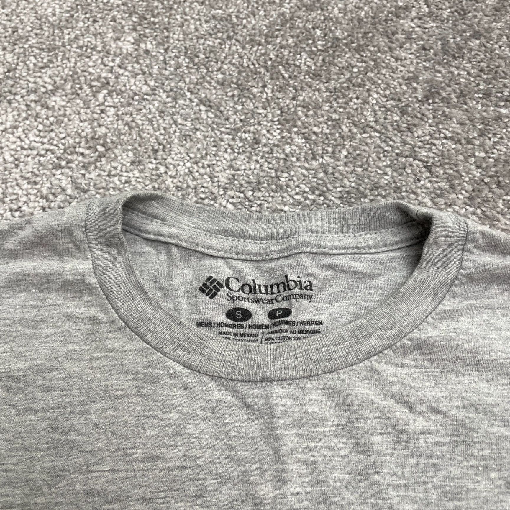 Vintage Columbia Graphic T-Shirt Men Small Gray Crew Neck Short Sleeve Cotton Casual Tee Size US S / EU 44-46 / 1 - 3 Thumbnail