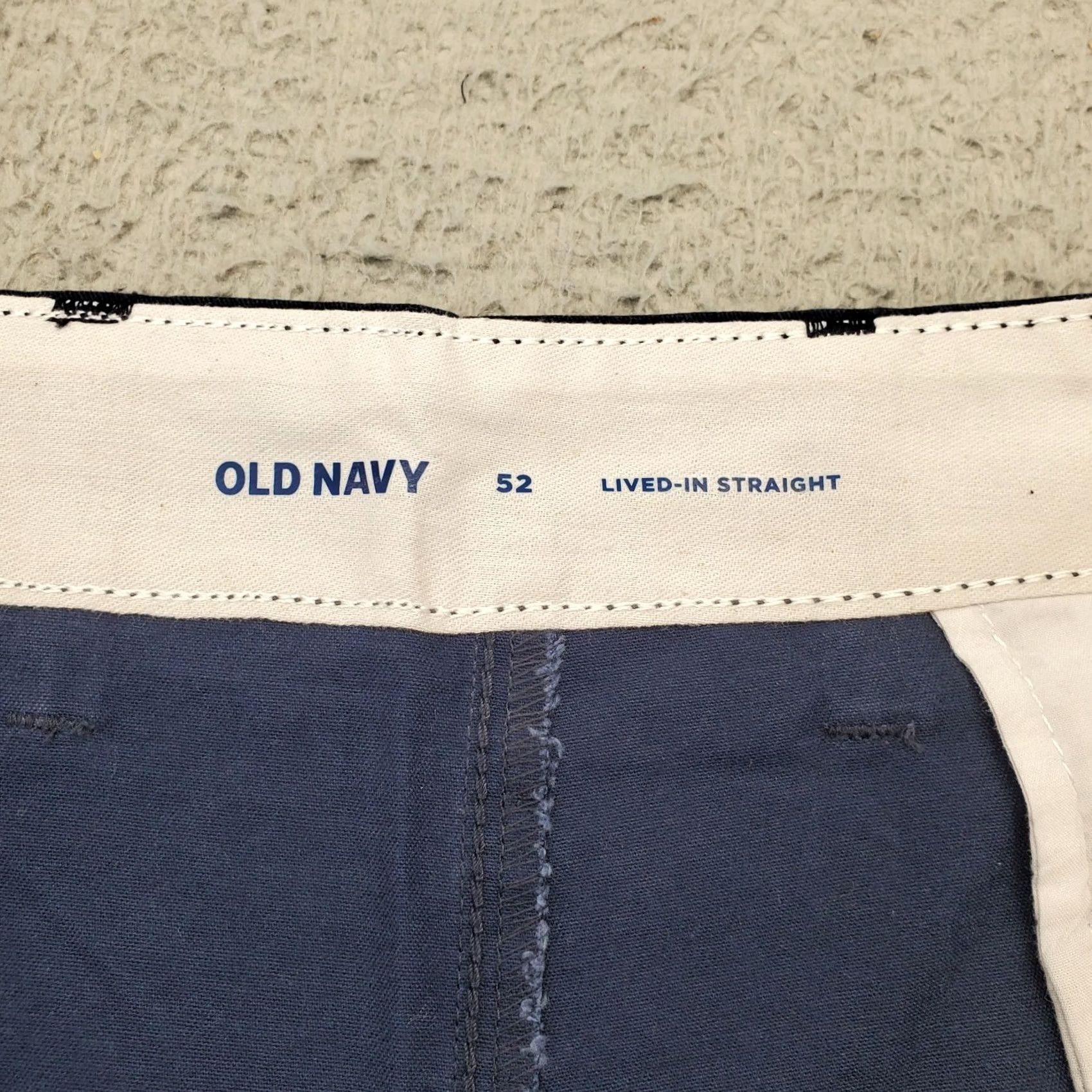 Old Navy Old Navy Mens Lived In Straight Shorts 52 Navy Regular Flat Front Streetwear Shorts Size US 36 / EU 52 - 6 Thumbnail
